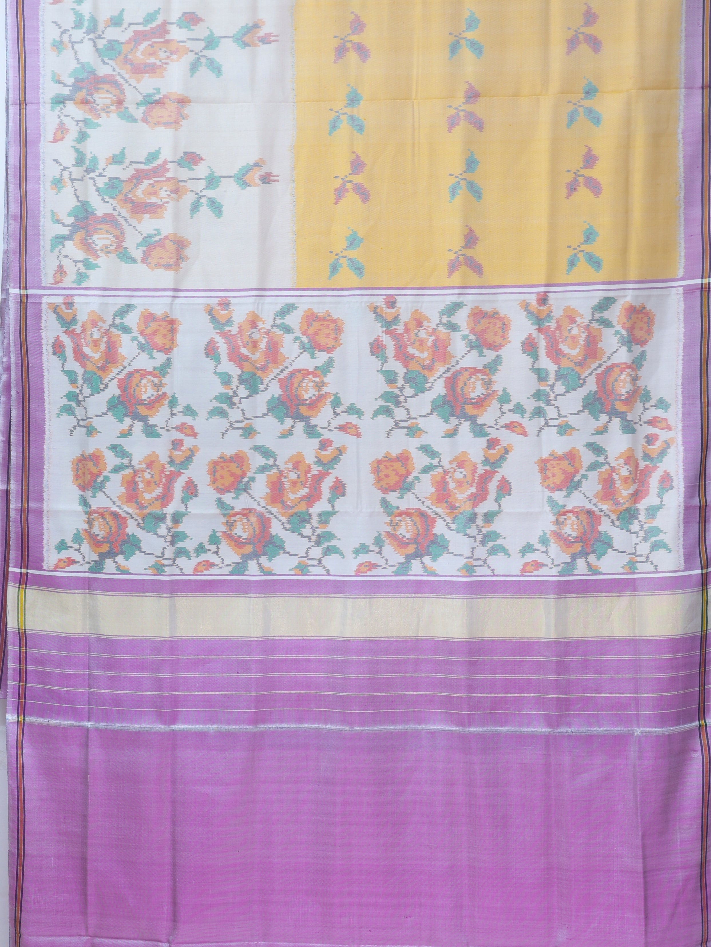 Masterpiece suct border with flower design pallu semi double ikat patola saree