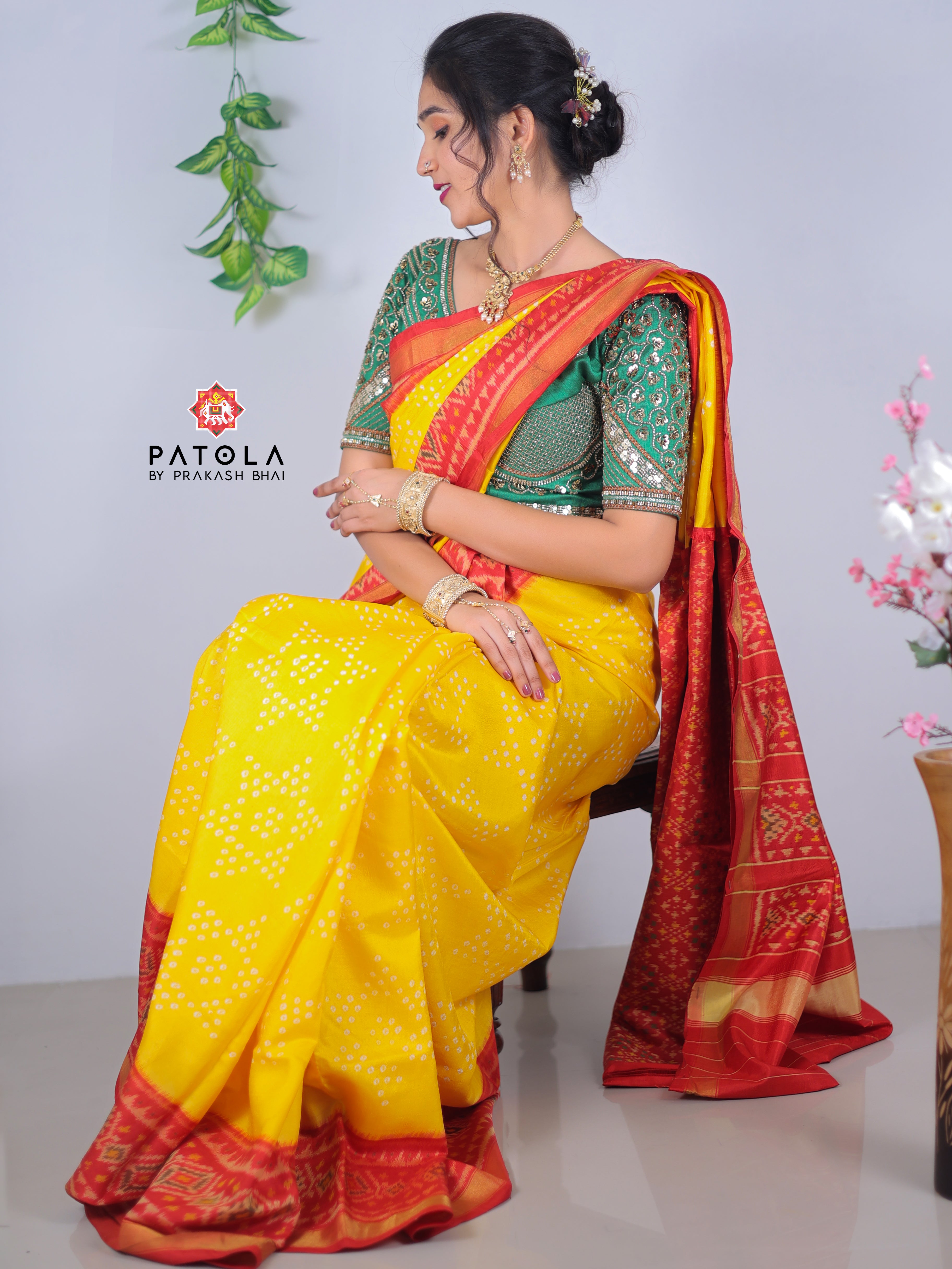 Yellow Single Ikat Small Bandhej Patola Saree