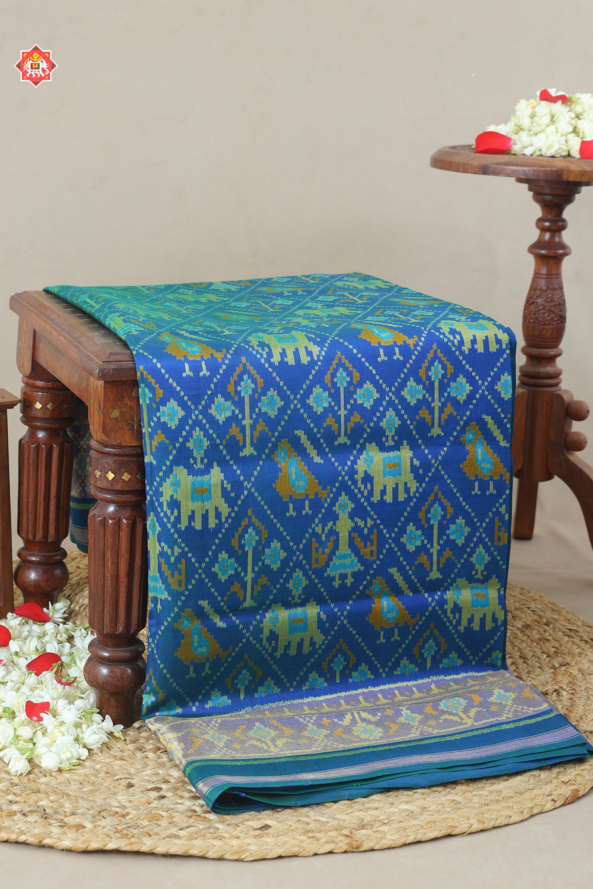 Minakari work nari kunjar design single ikat patola saree
