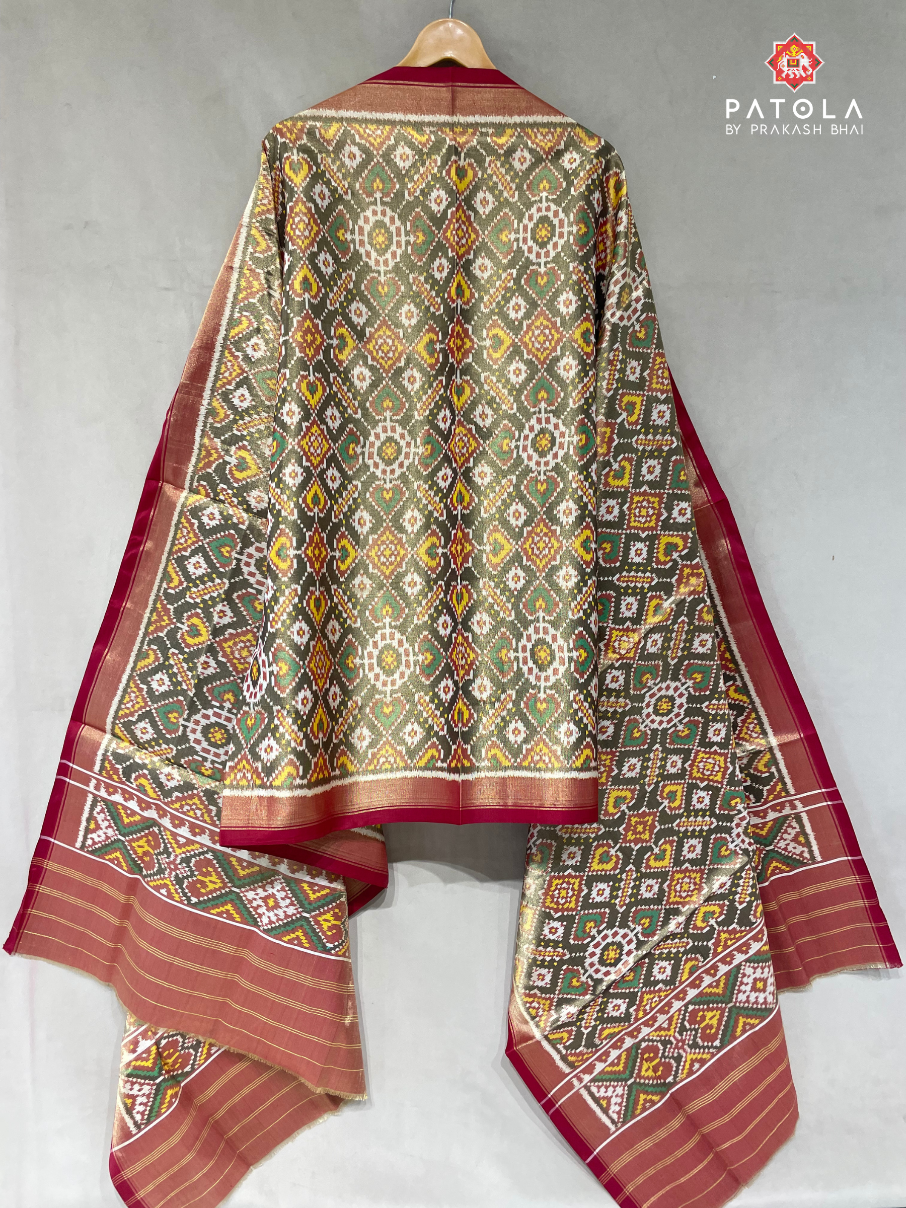 Manekchock Pan Chanda Mix Tissue Patola Dupatta