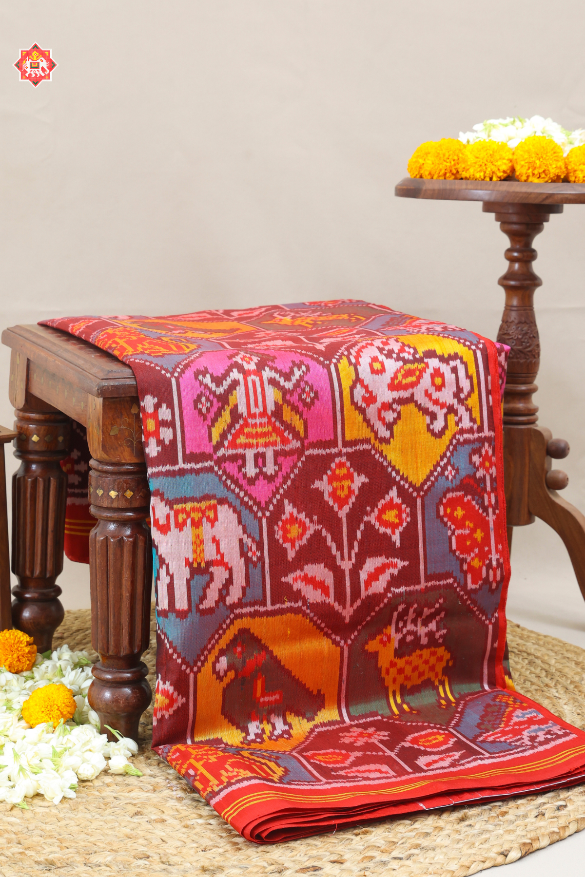 Master piece 8 motif design semi double ikat patola saree