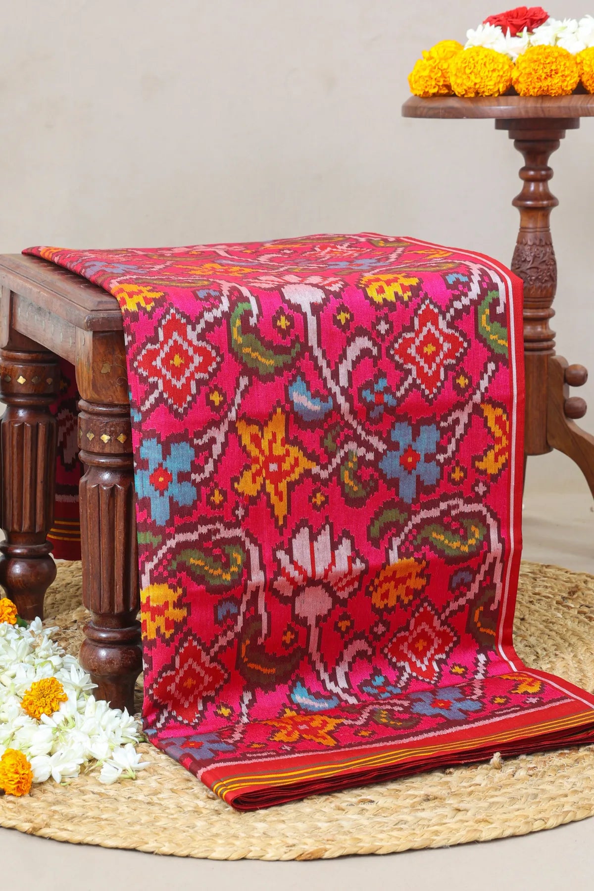 Master Piece Flowers With Leaves Design & Small Lines Border Semi Double Ikat Patola Saree