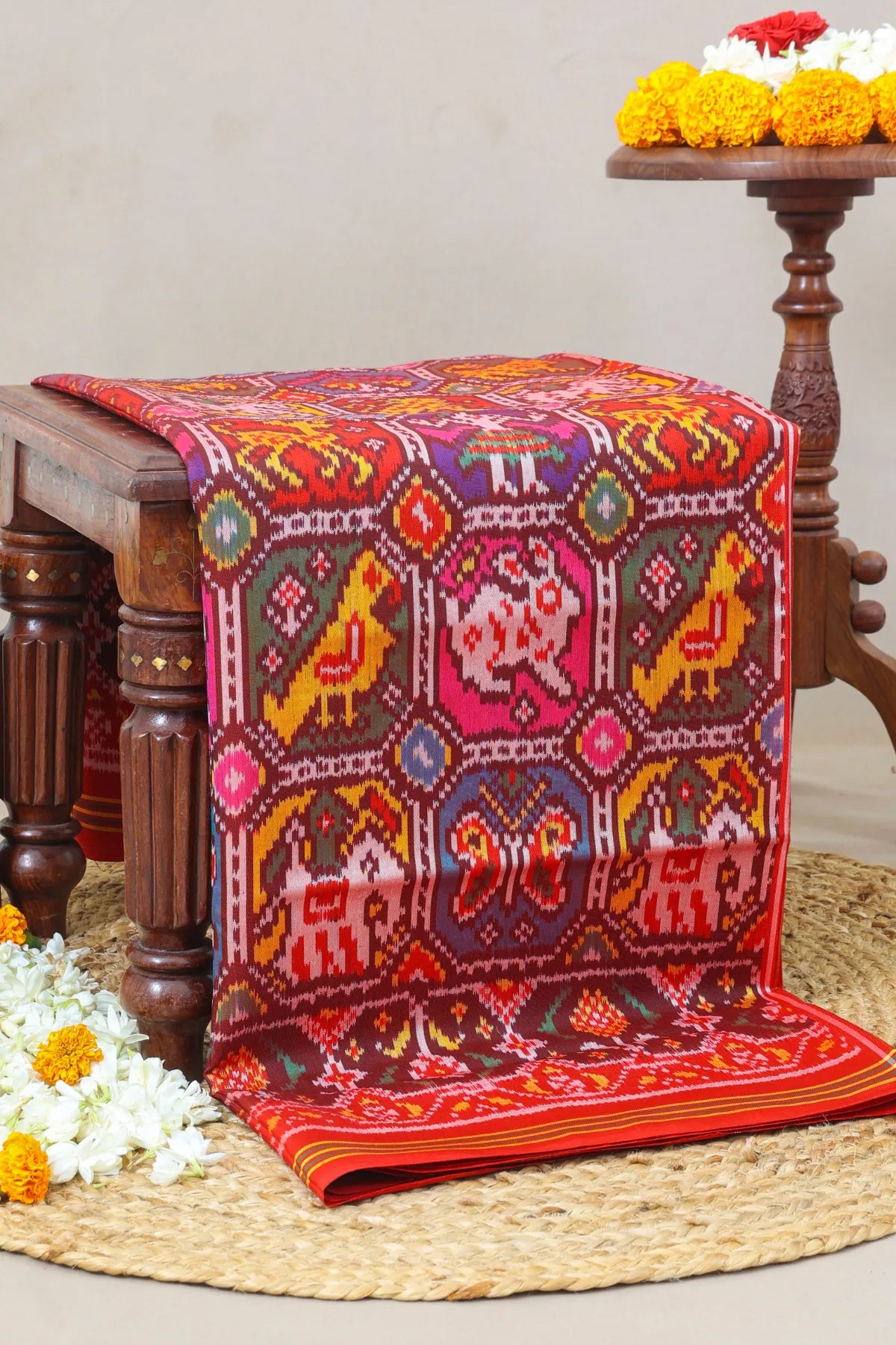 Master piece 11 motifs design with pallu border contras semi double ikat patola saree