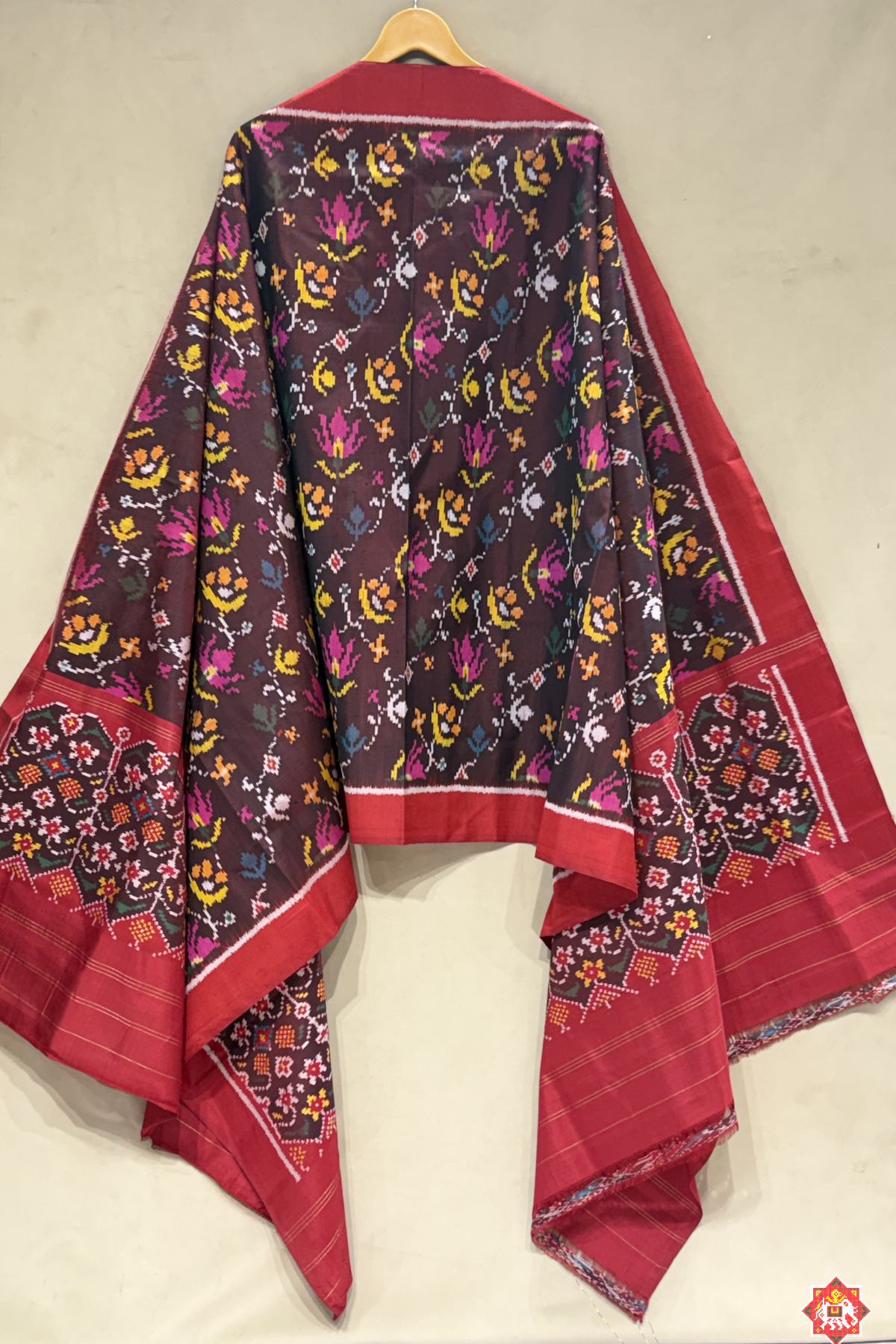Master piece traditional flower design semi double ikat patola dupatta