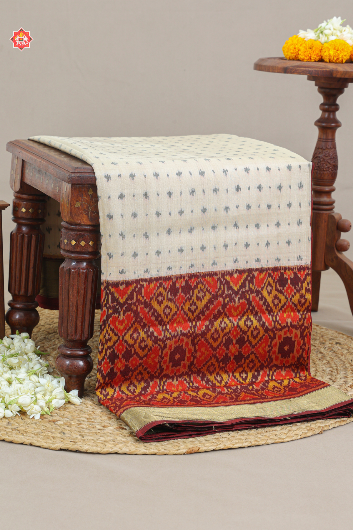 Scut border with small dots minakari work & blouse patola design single ikat patola saree