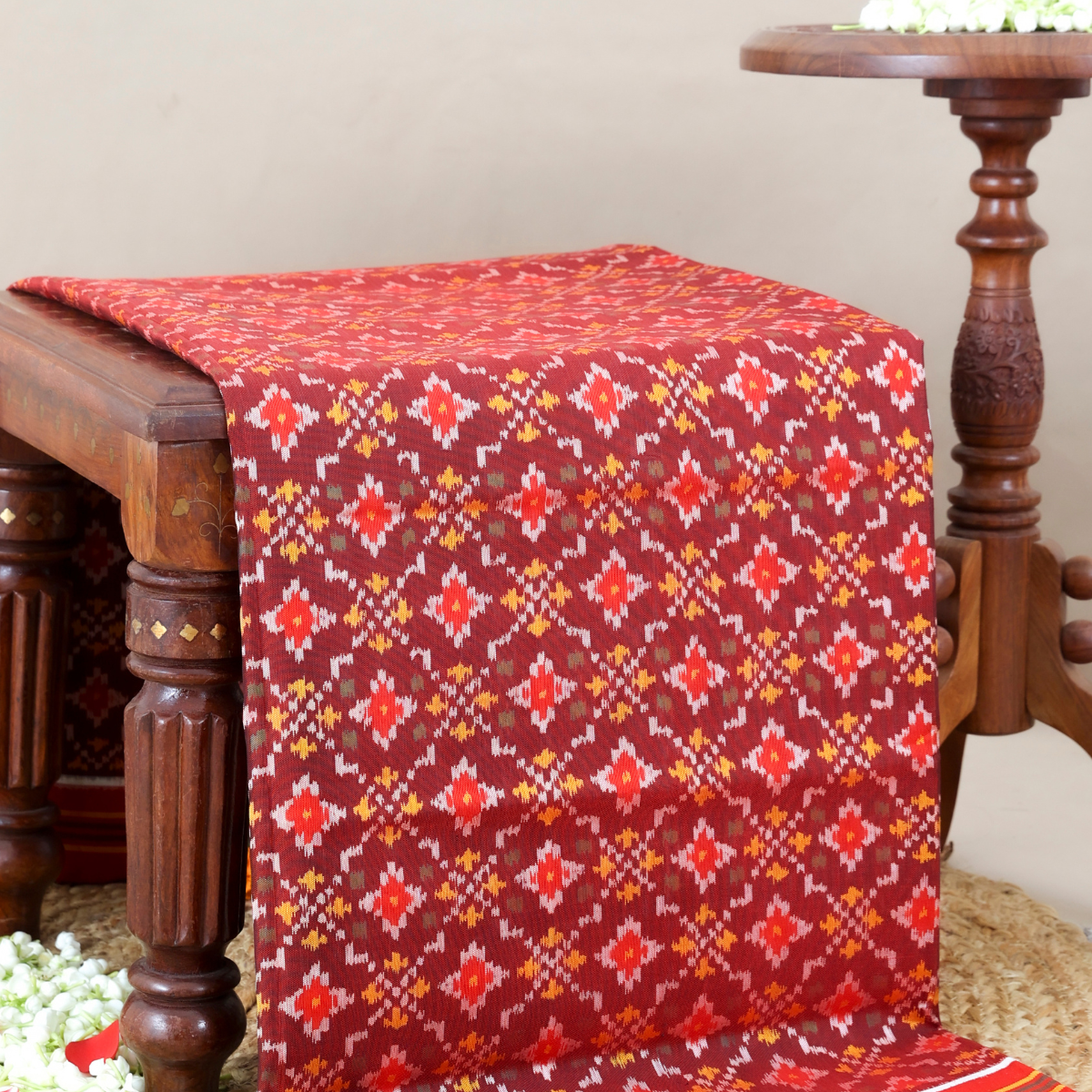 Treditional button full design small border semi double ikat patola sa ...