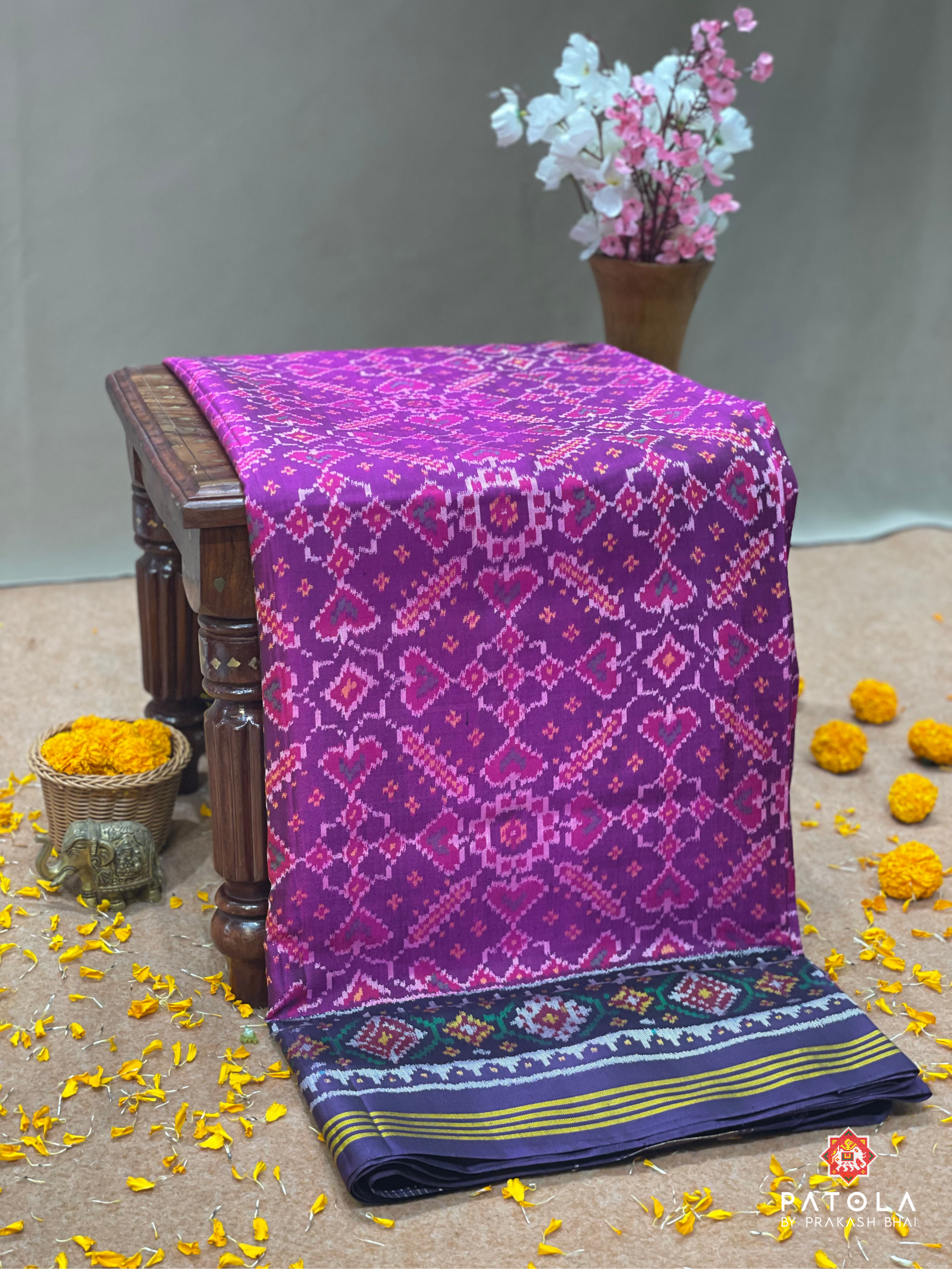 Manekchowk Designer Semi Double Ikat Patola Saree