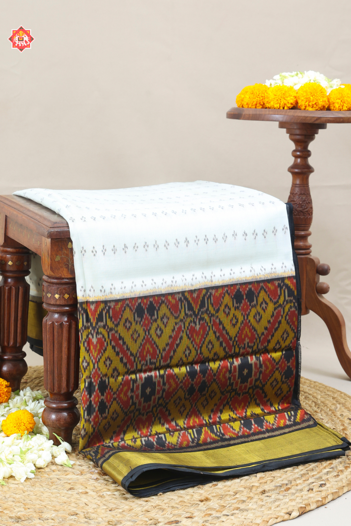 Scut border with small dots minakari work & blouse patola design single ikat patola saree