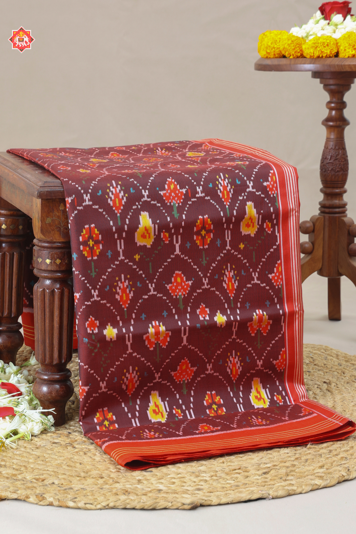 Fancy flowers design without tissue border single ikat patola saree