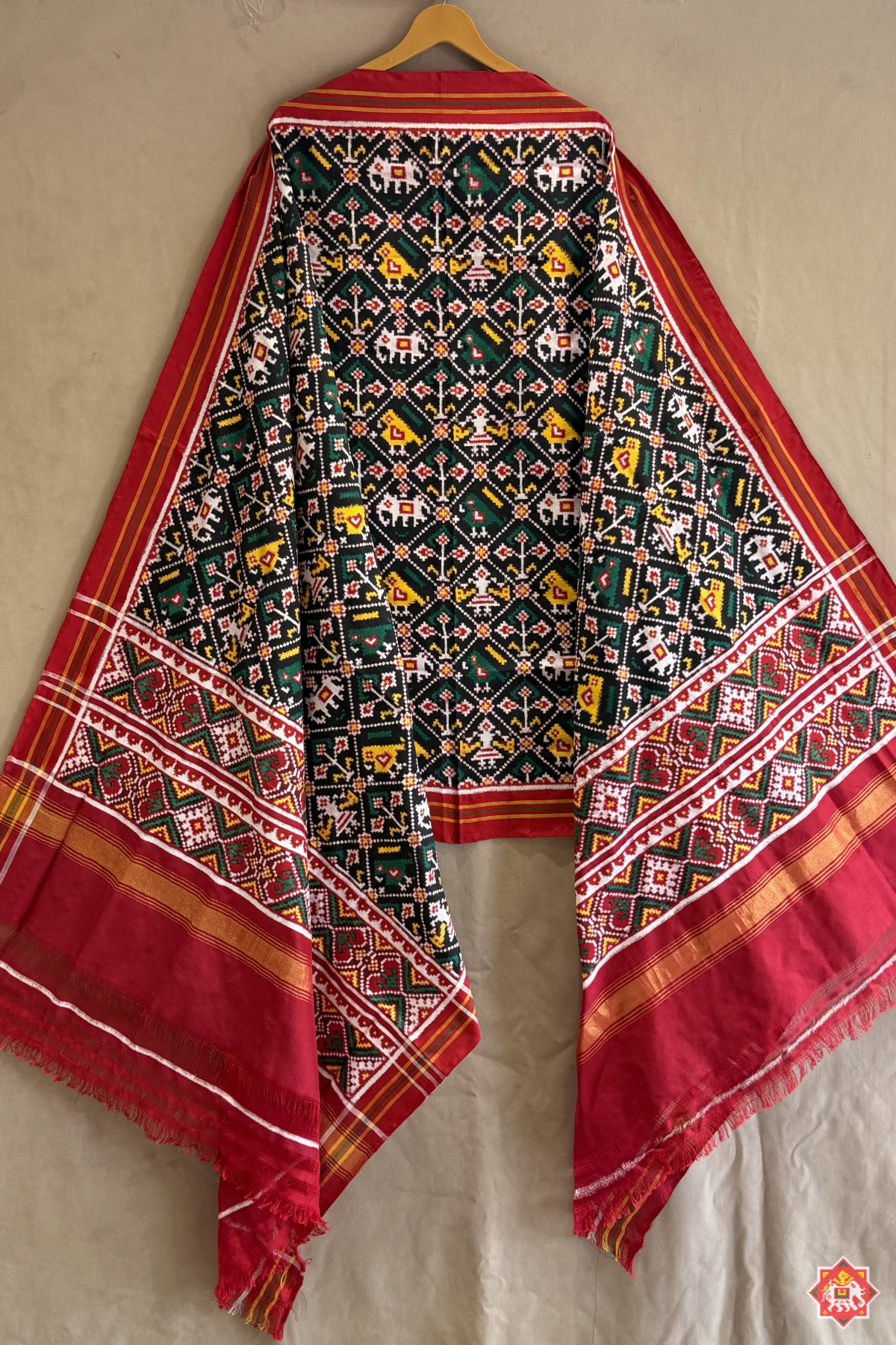 Traditional nari kunjar design pure double ikat patola dupatta