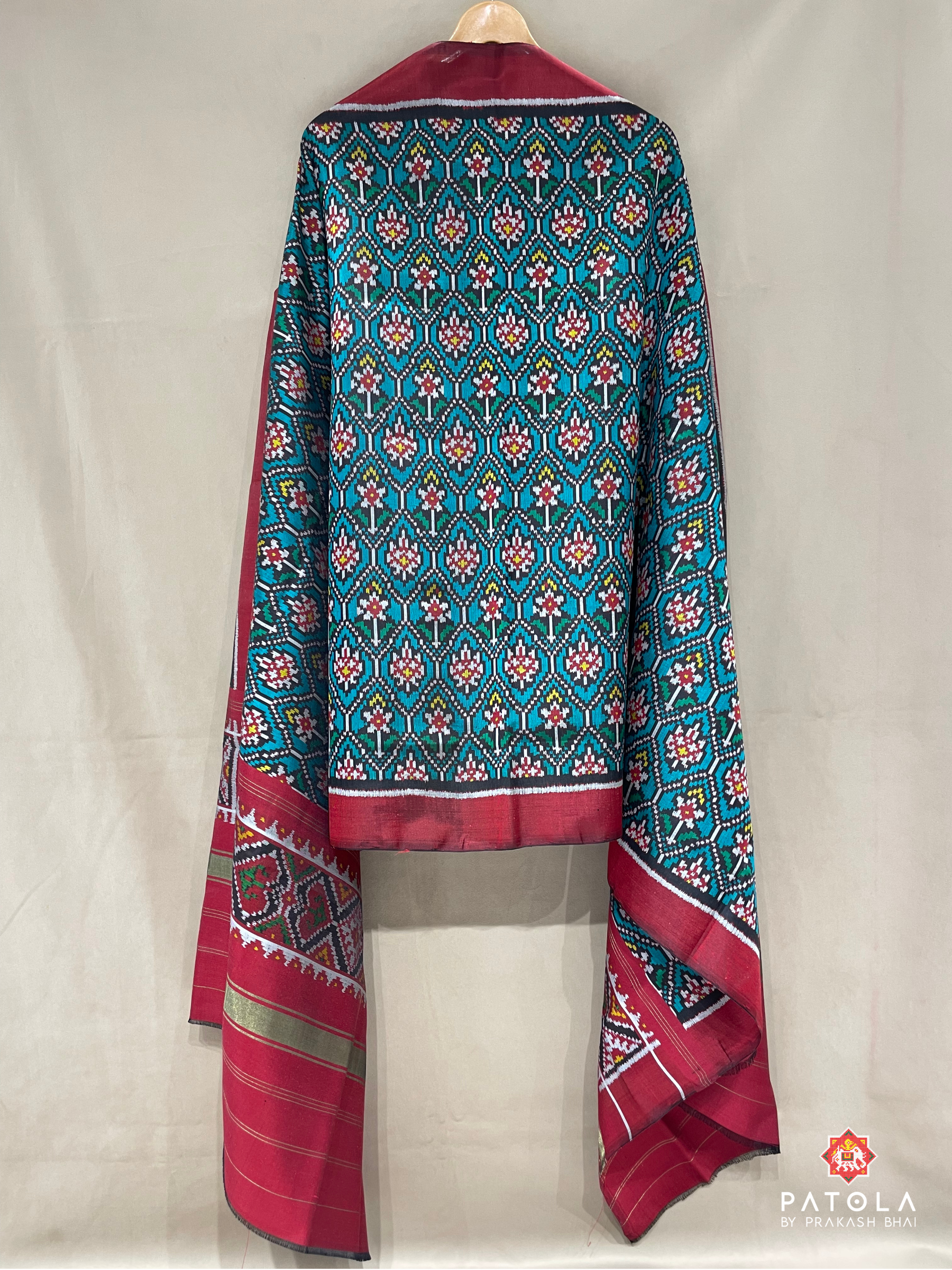 Flowers Vel Designer Semi Double Ikat Patola Dupatta