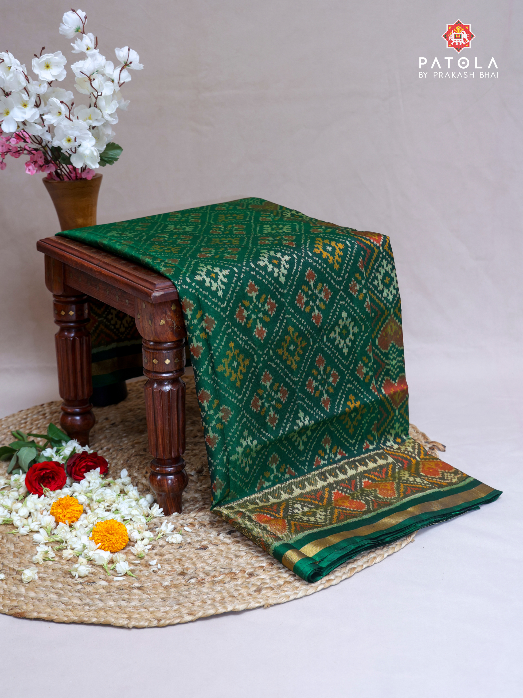 Green Chanda Bhat Design With Selaari Border Single Ikat Patola Saree