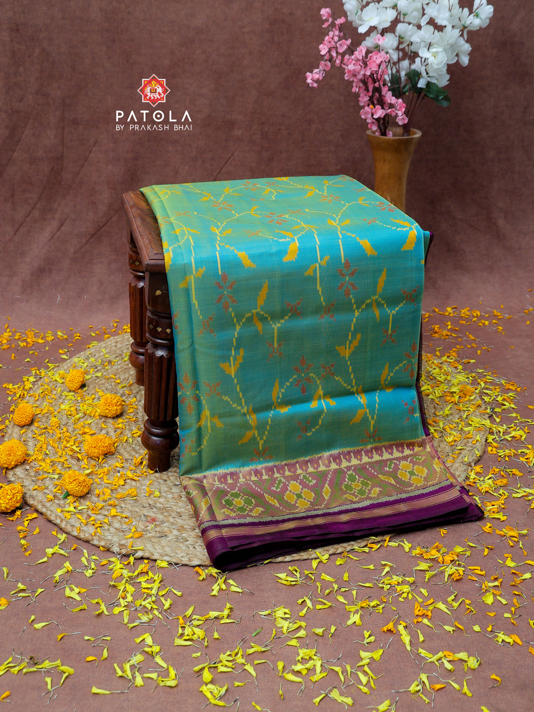 Fancy Vel Designer Single Ikat Patola Saree