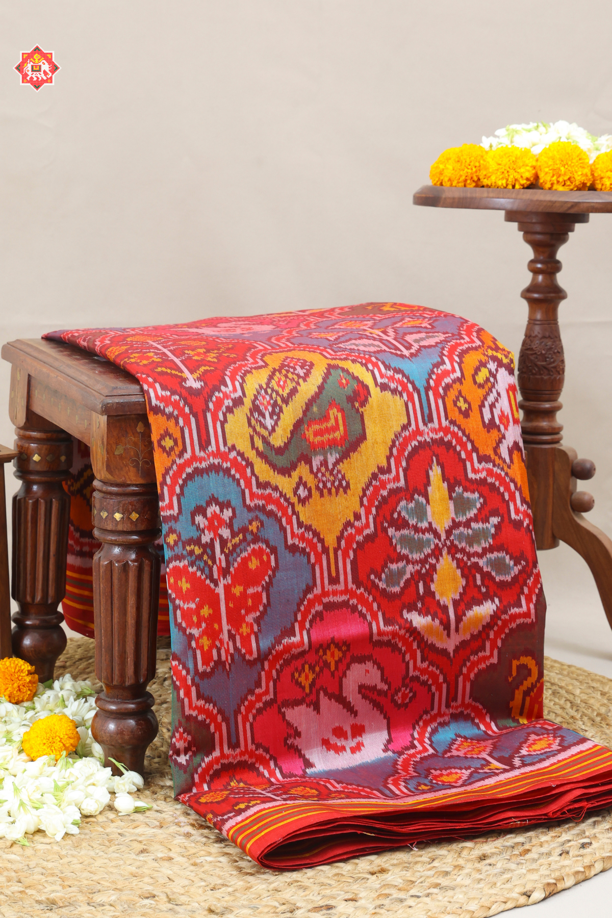 Masterpiece 4 motif design semi double ikat patola saree