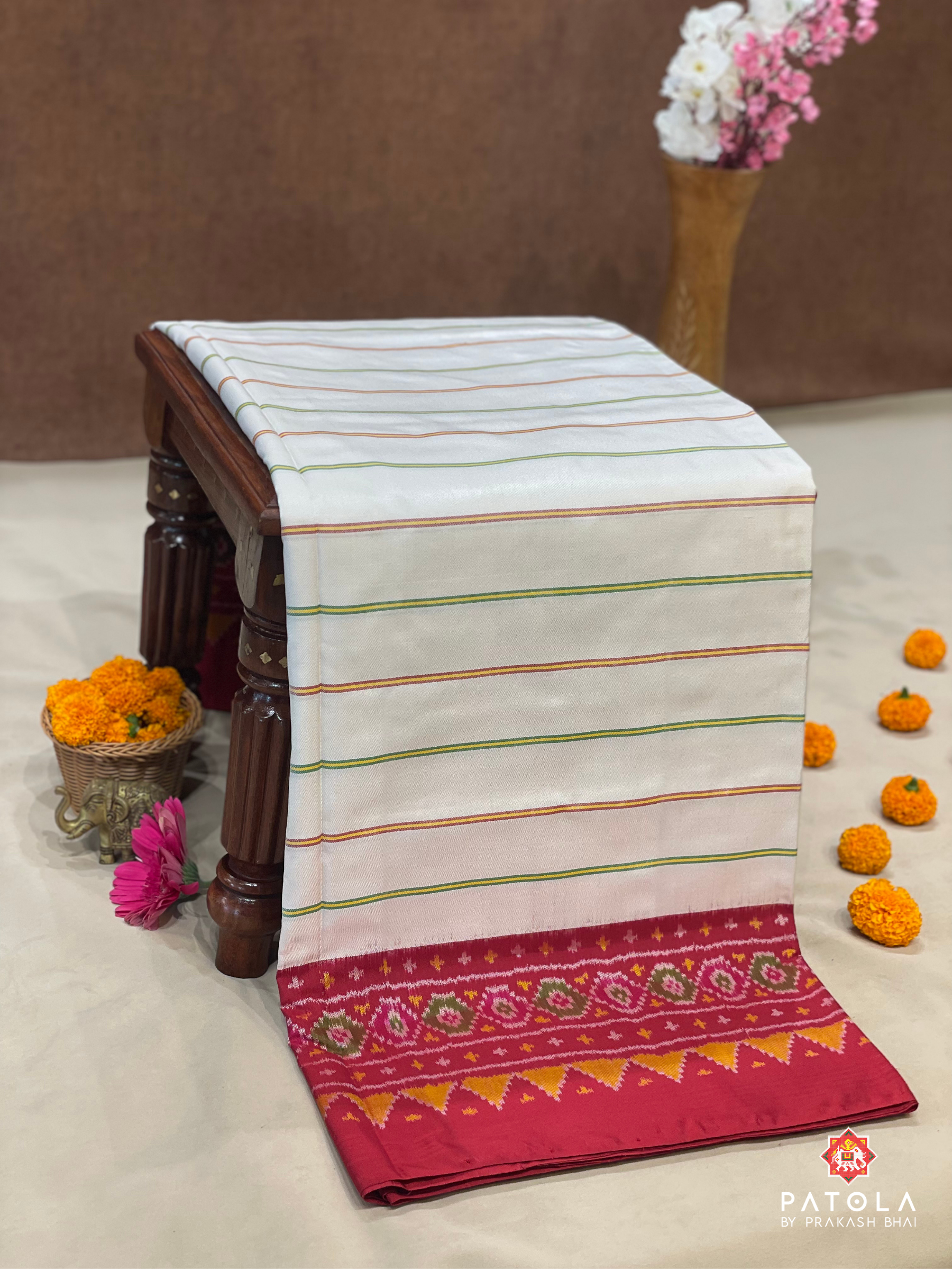 Vertical Lines With Traditional Patola Design Blouse Semi Double Ikat Saree