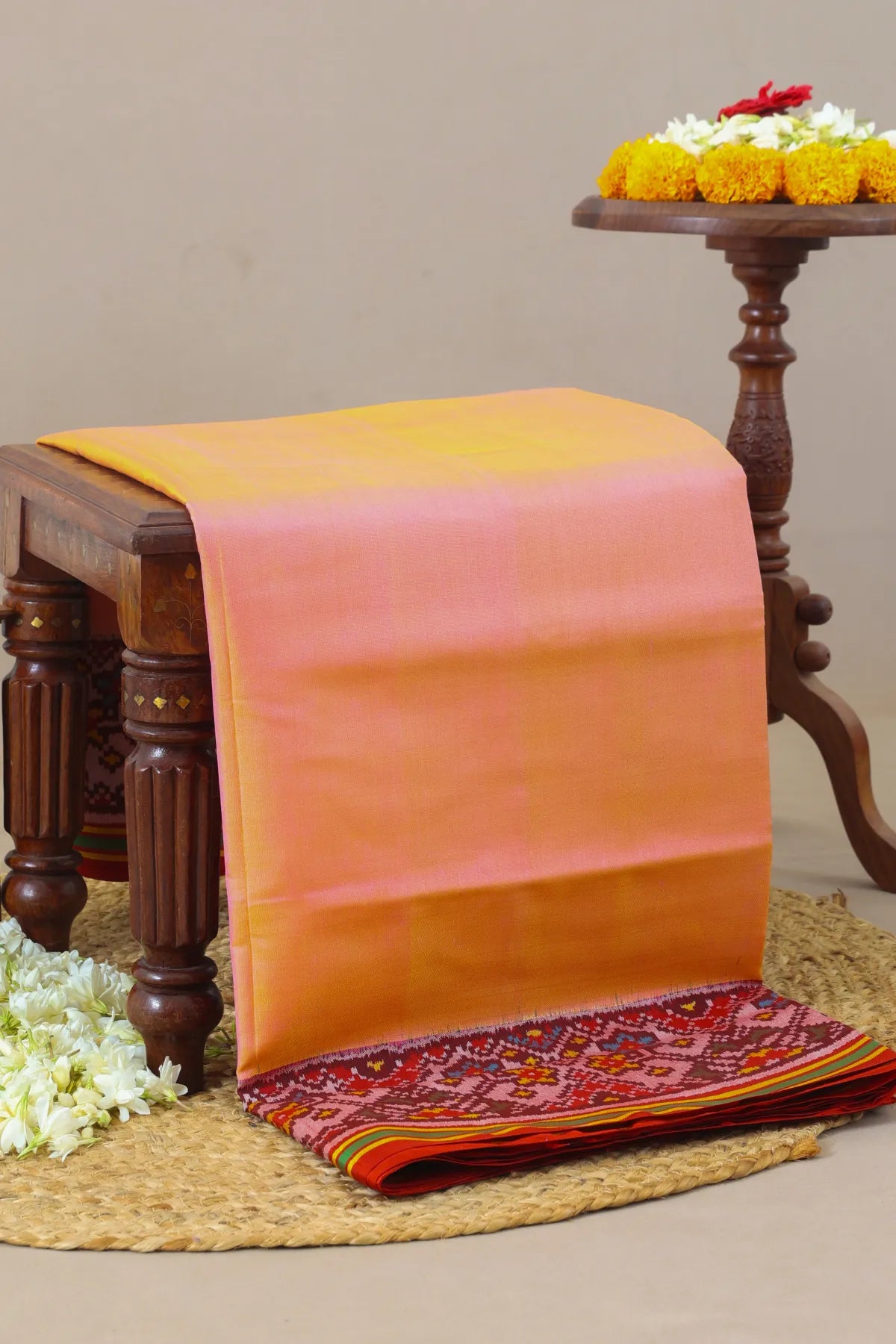 Plain patola with border pallu design navratna semi double ikat patola saree ( blouse patola design)