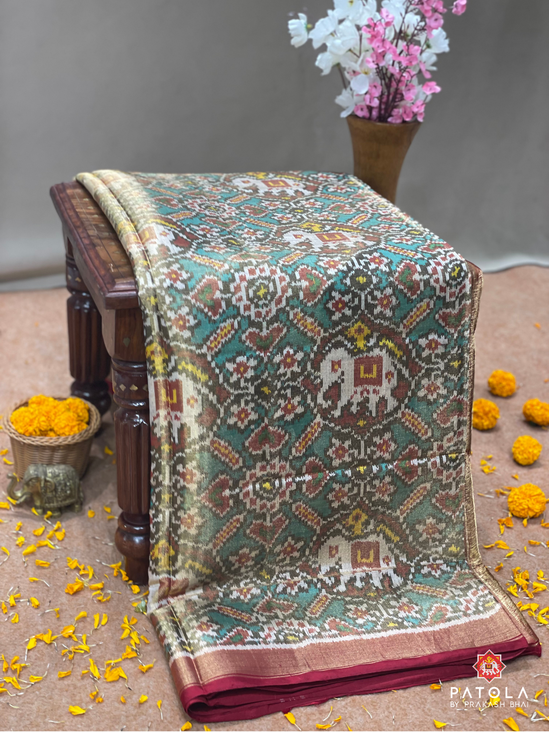 Elephent With Manekchowk Designer Tissue Patola Saree