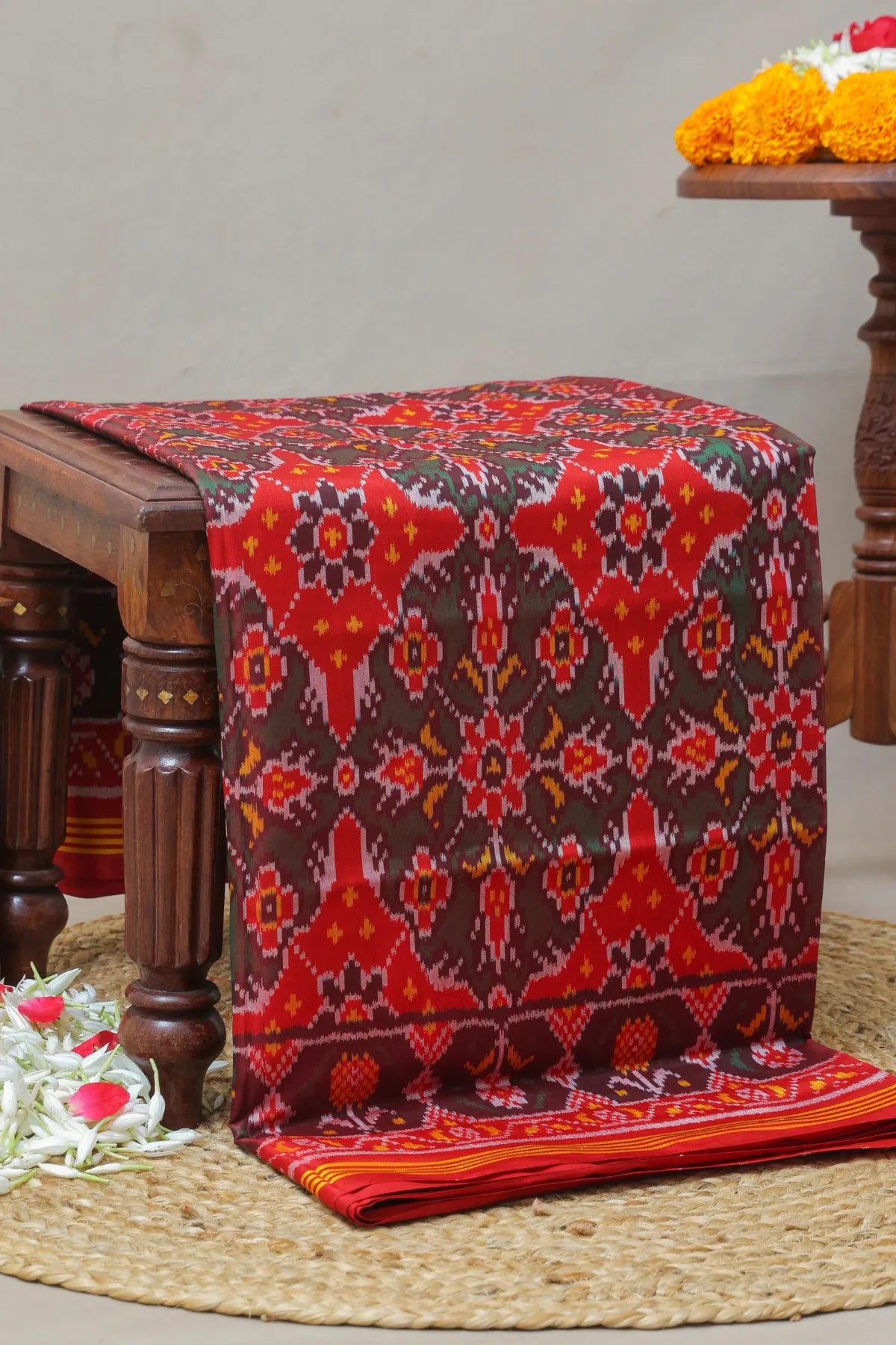 Chabdi design with ghughroo border & without tissue border single ikat patola saree