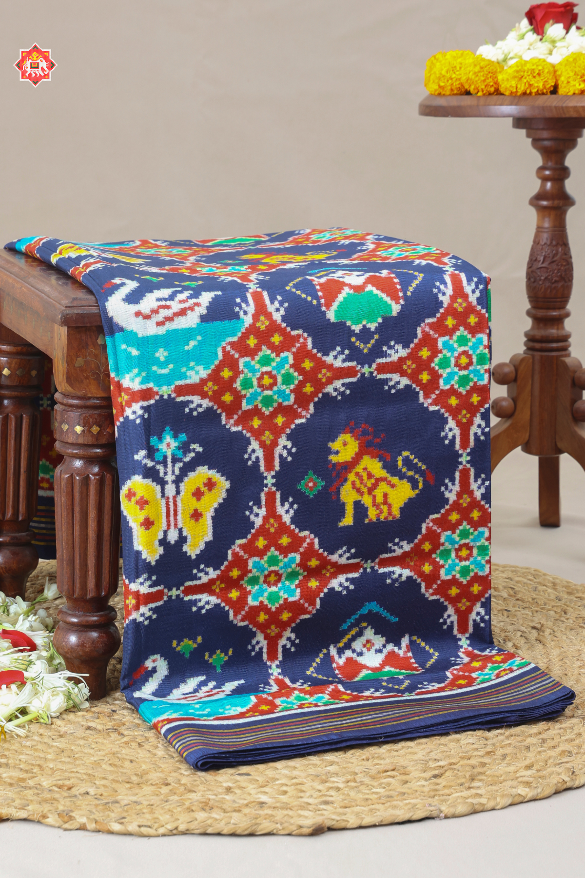 Patan patola small chabadi with motifs design pure double ikat patola saree