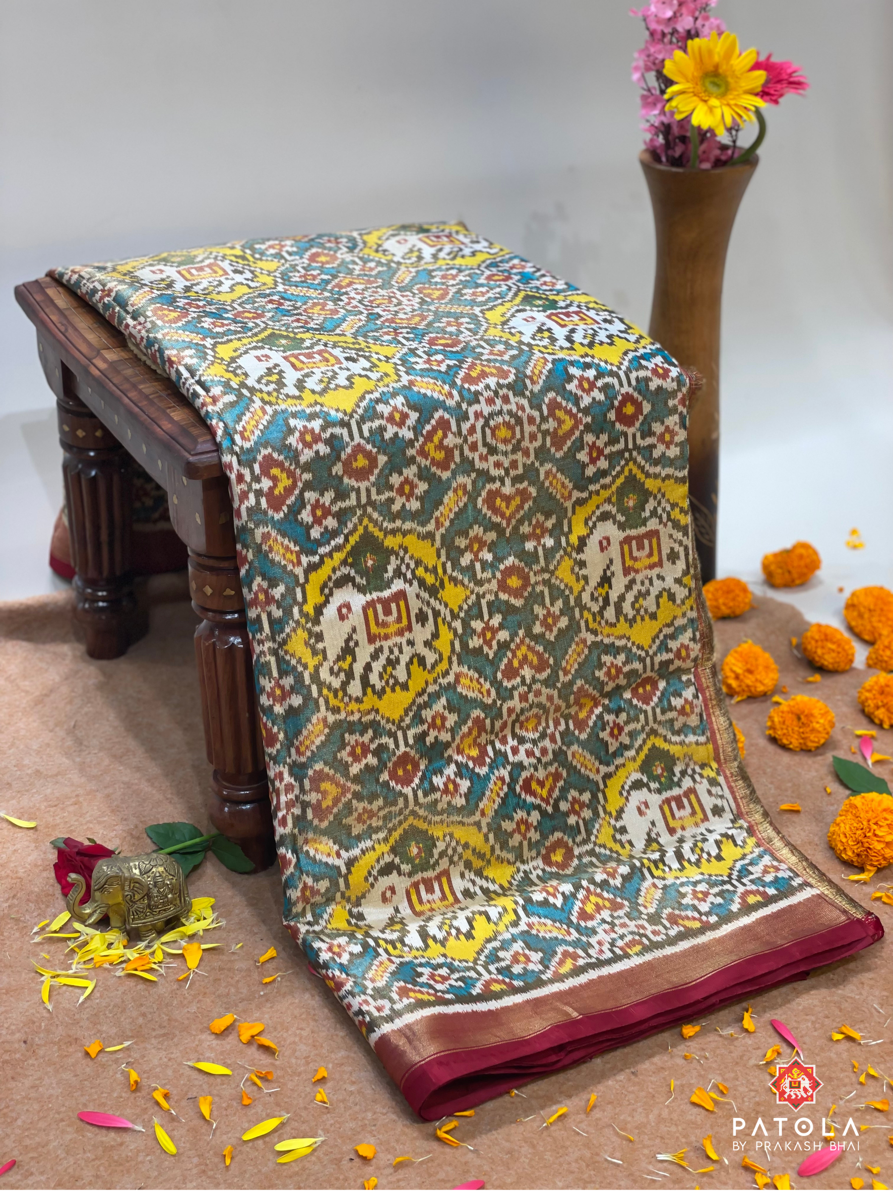 Elephent With Manekchowk Designer Tissue Patola Saree