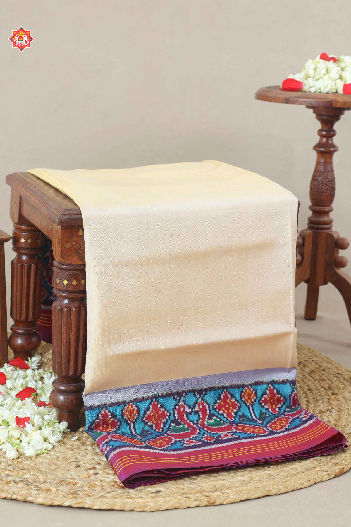 Plain patola with peacock border & blouse patola design semi double ikat patola saree