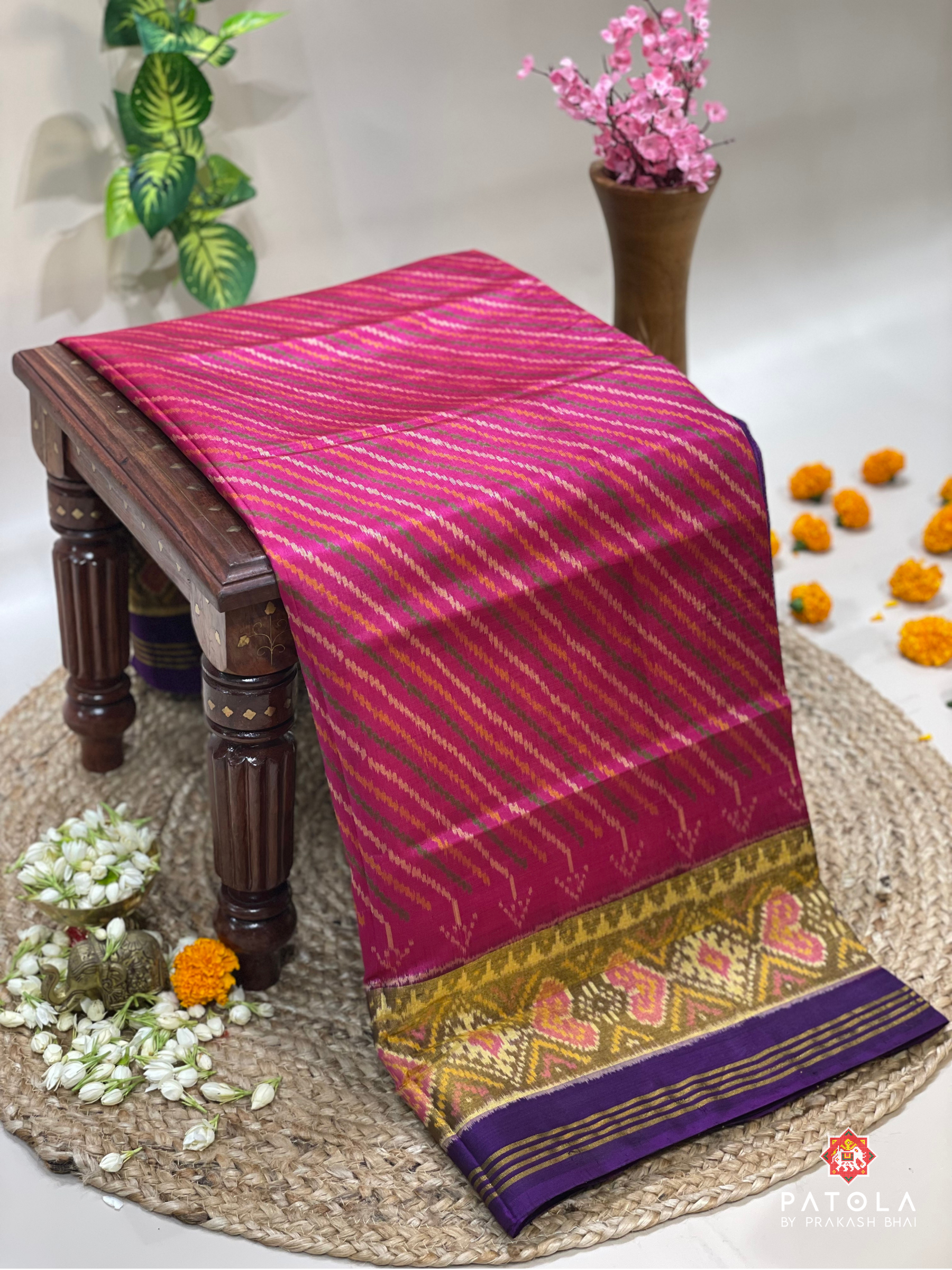 Laheriya Design With Traditional Border Single Ikat Patola Saree