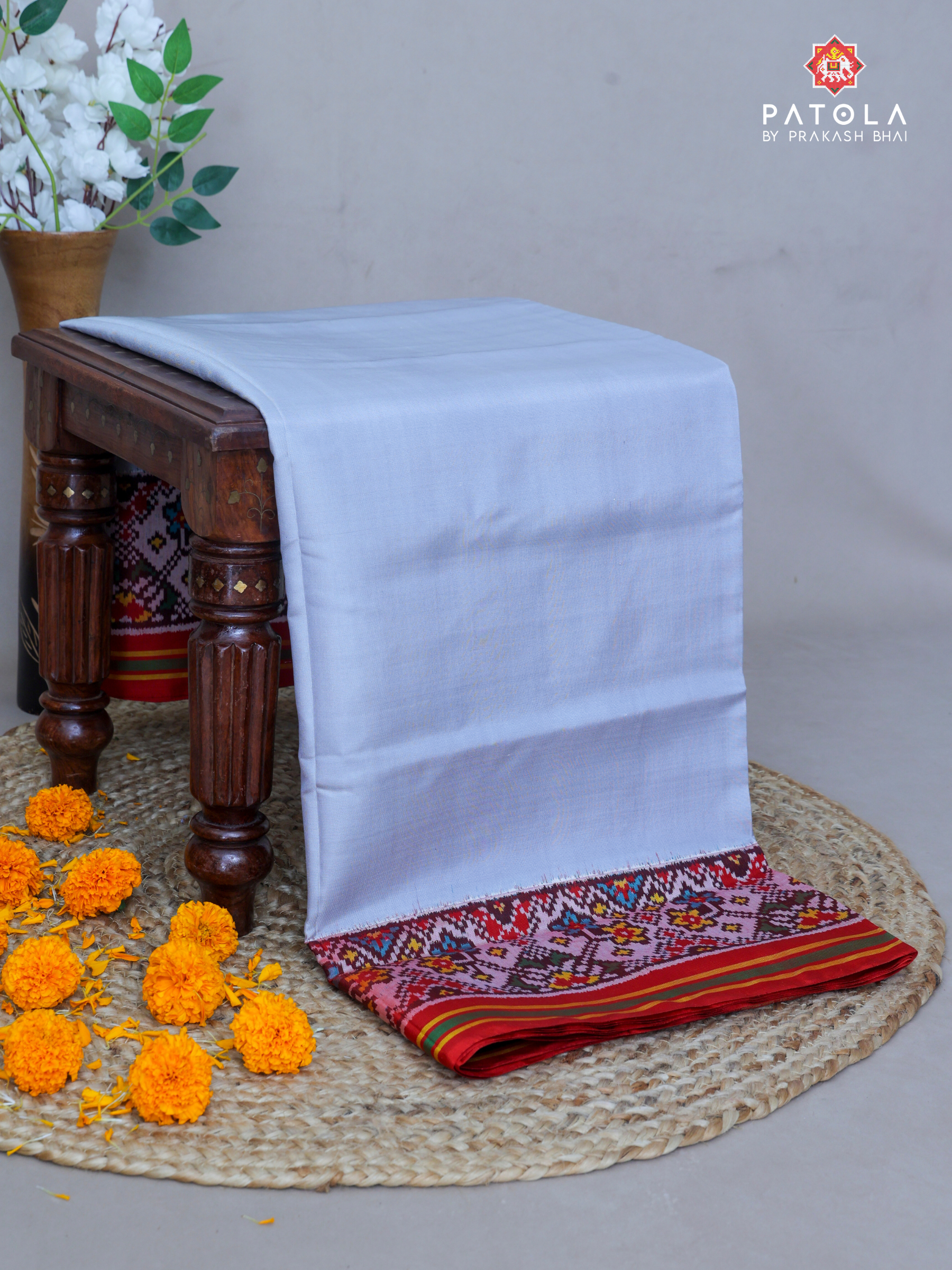 Plain Steel Gray With Patola Design Blouse Semi Double Ikat Patola Saree