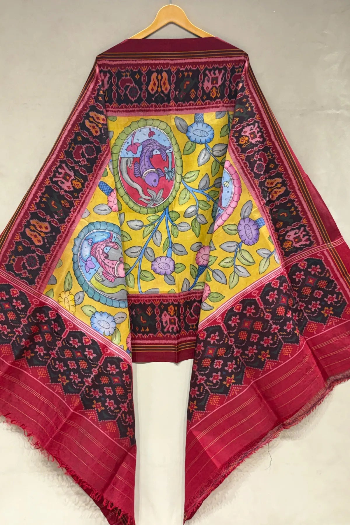 Pallu border patola design with hand pinting kalmkari work