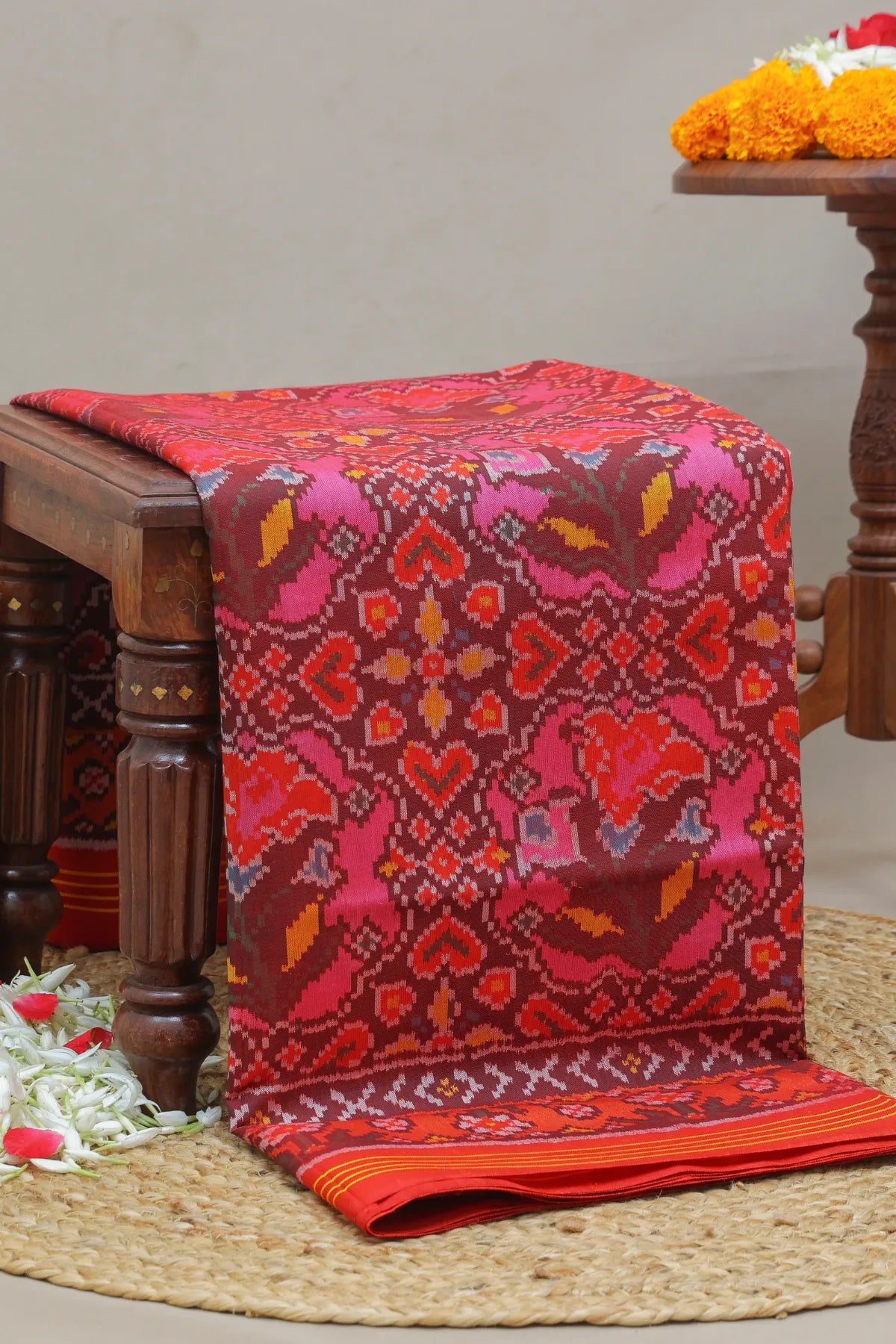 Masterpiece chabdi rose designer with pallu border unique design semi double ikat patola saree