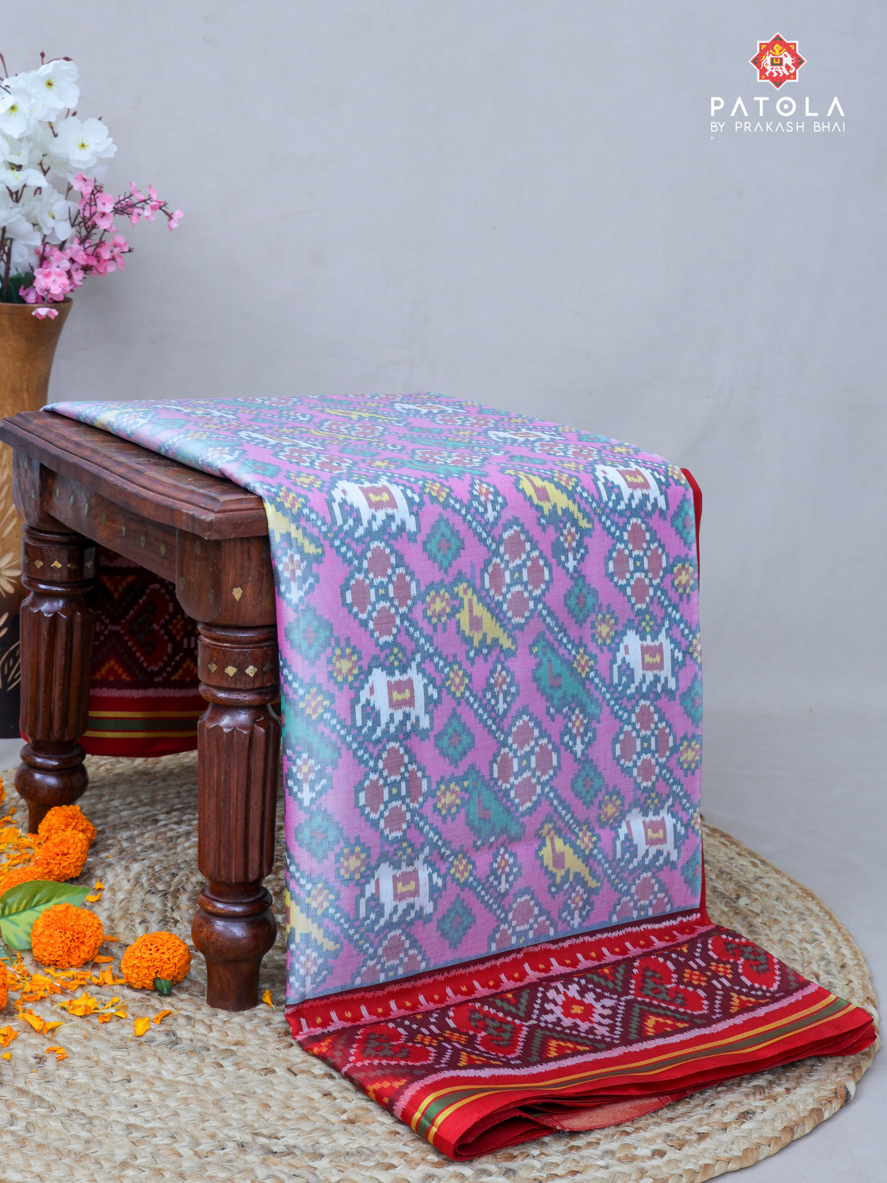 Hathi Popat With Selaari Border Semi Double Ikat Patola Saree