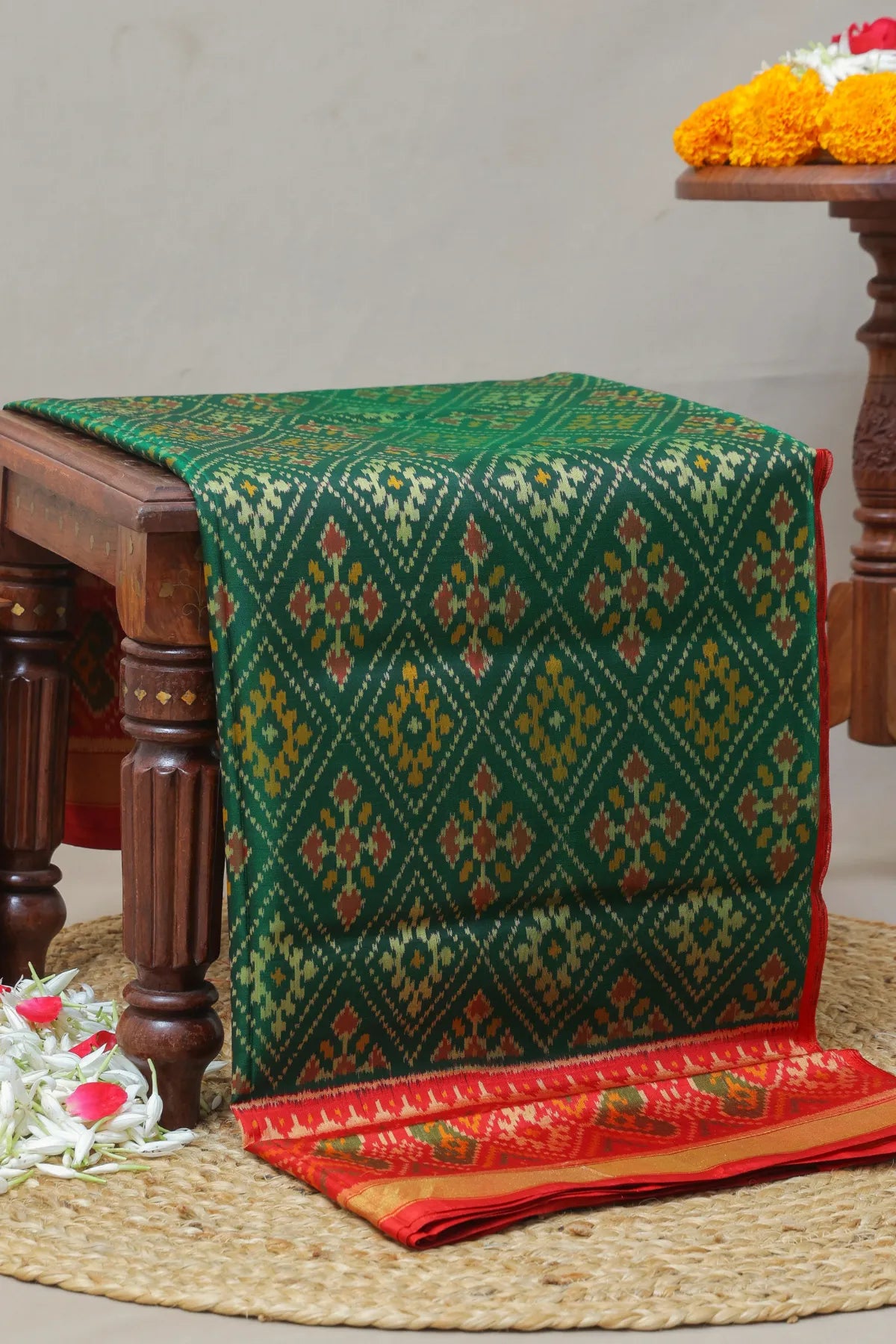 Chandabhat design with pallu border traditional design single ikat patola saree