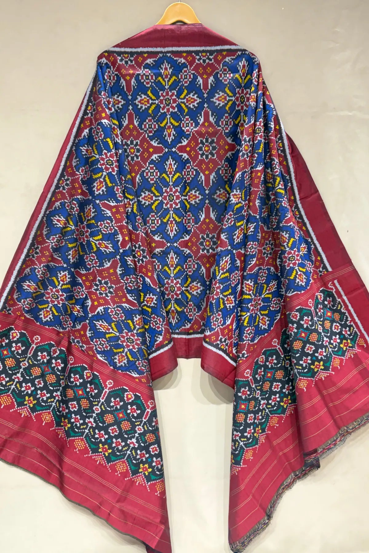 Traditional chhabadi design semi double ikat patola dupatta
