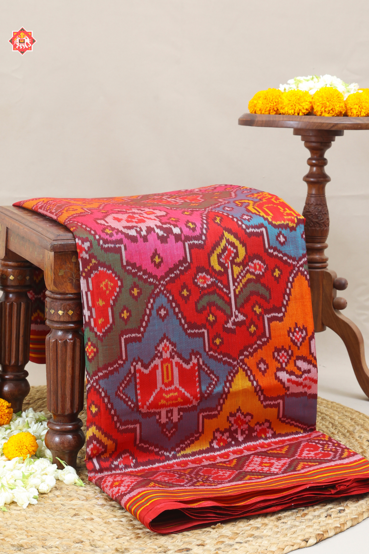 Master piece 6 motif design with traditional pallu semi double ikat patola saree
