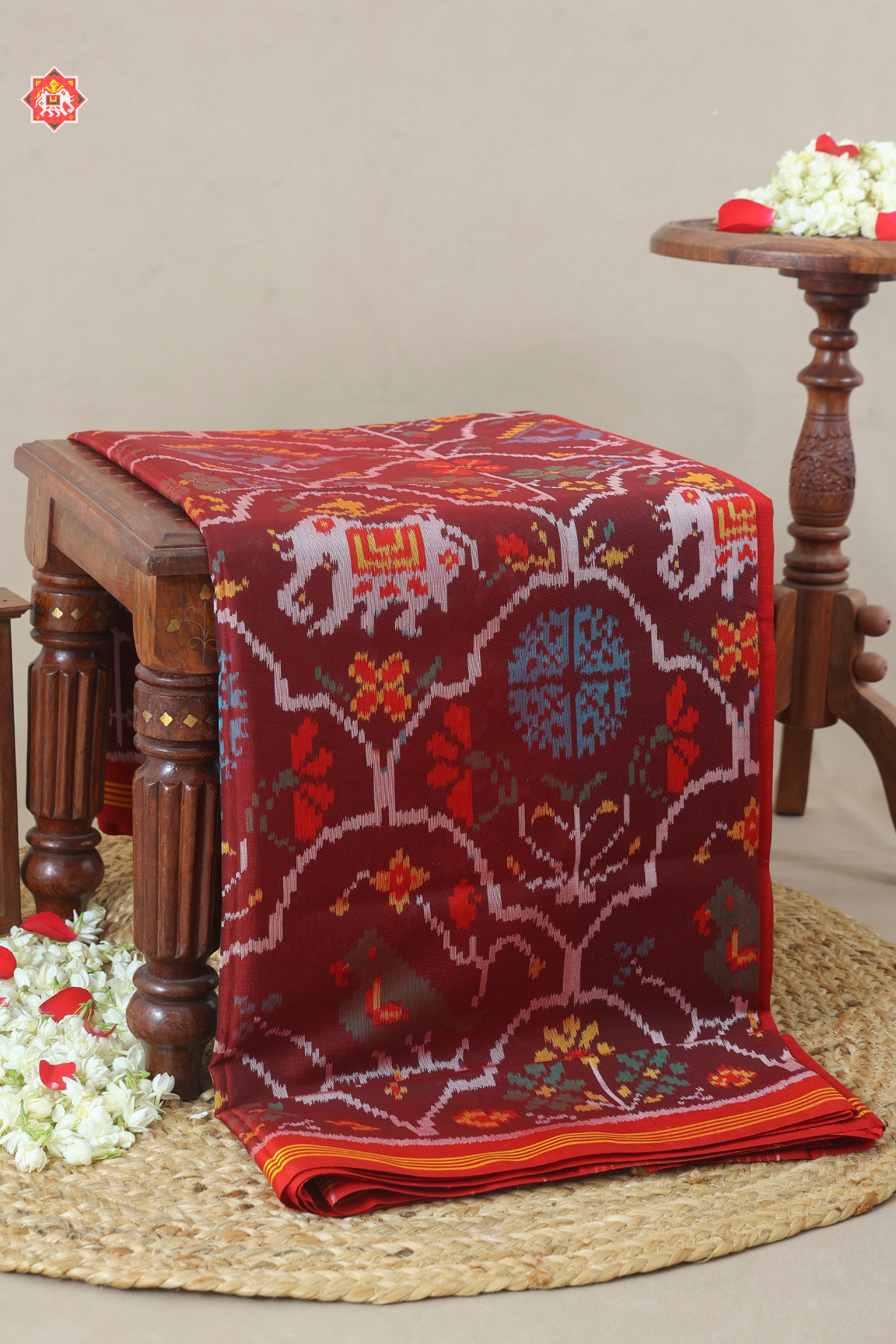 Masterpiece big motifs design semi double ikat patola saree