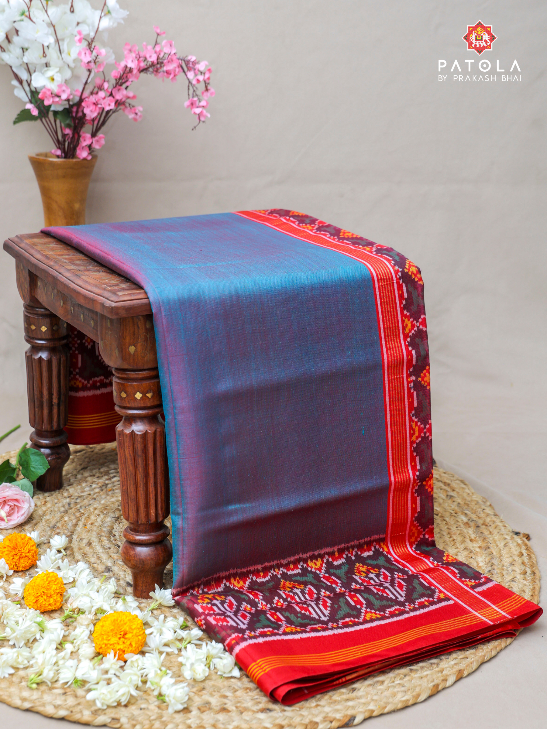 Plain C-Green With Patola Designer Blouse Semi Double Ikat Patola Saree