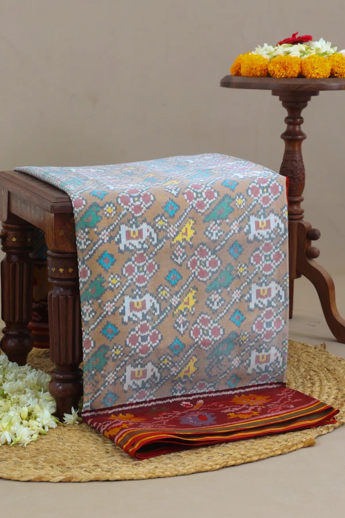 Crosse lehriya design with pallu flower border design semi double ikat patola saree
