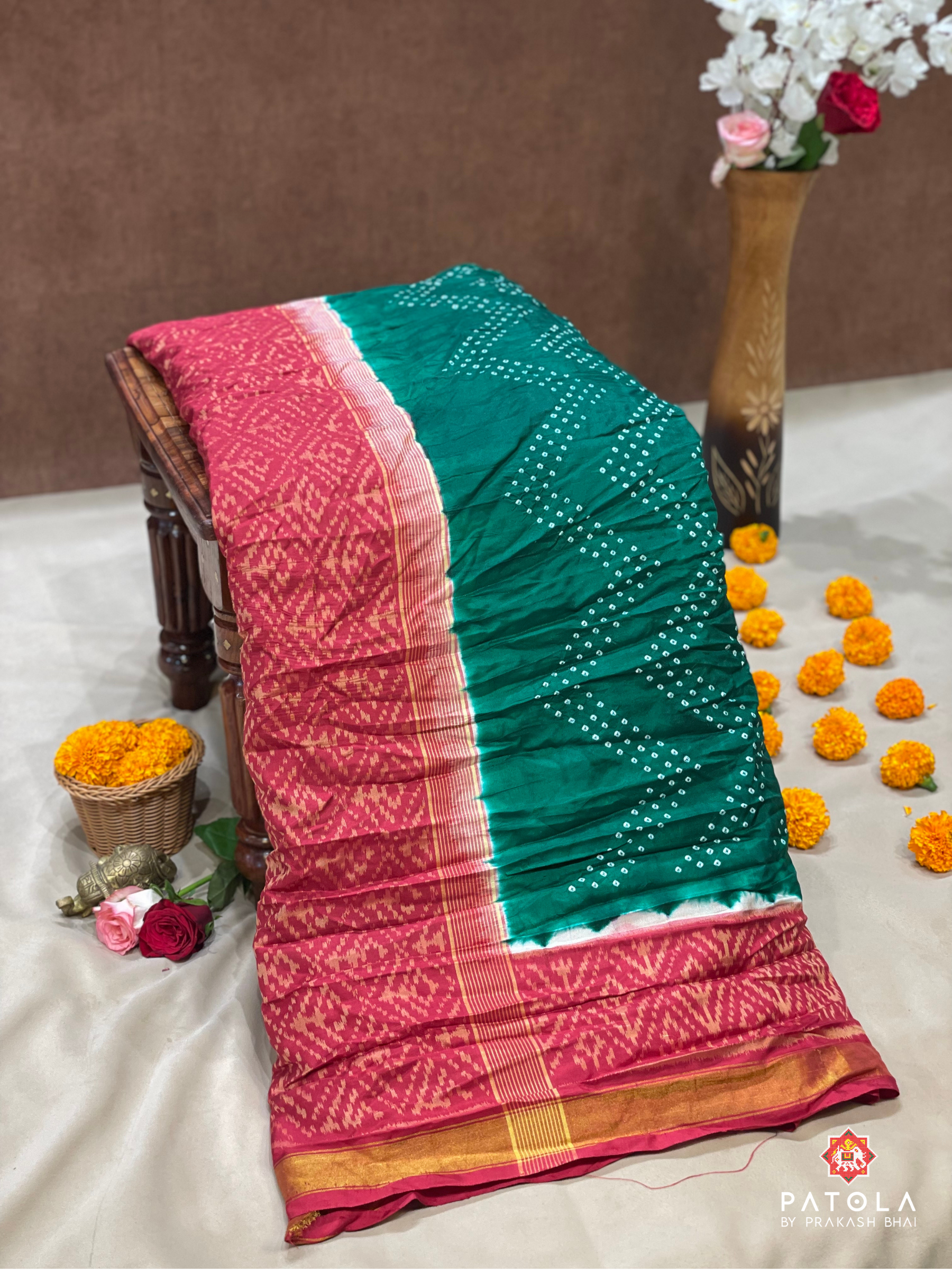 Green & Maroon Border Contrast Single Ikat Small Bandhej Patola Saree