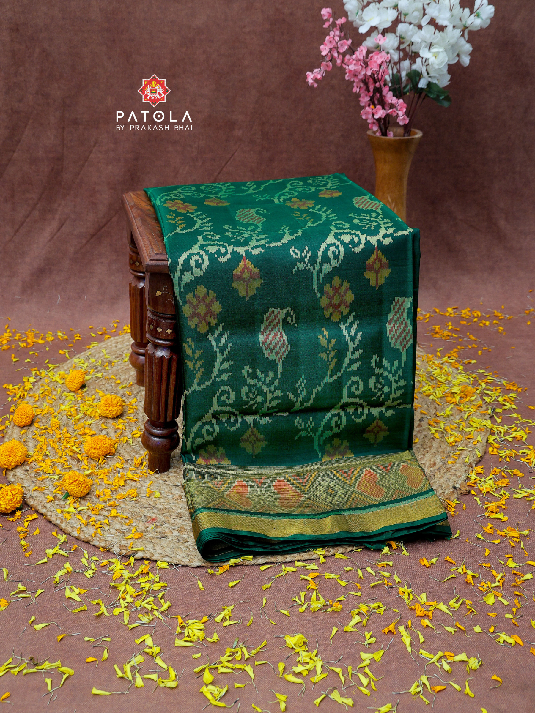 Green Flowers Vel Designer Single Ikat Patola Saree