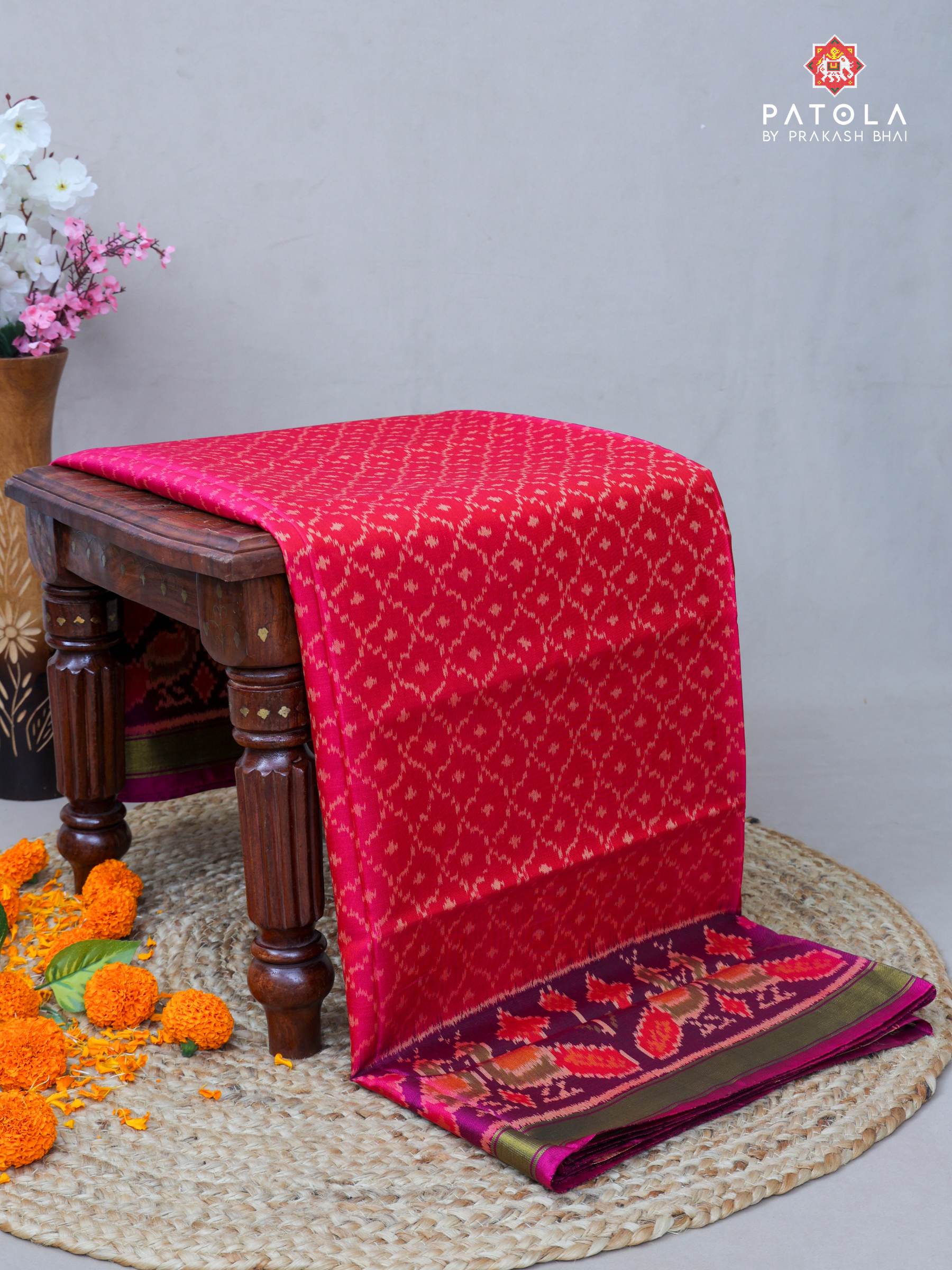 Peacock Border With Sakali Design Single Ikat Patola Saree