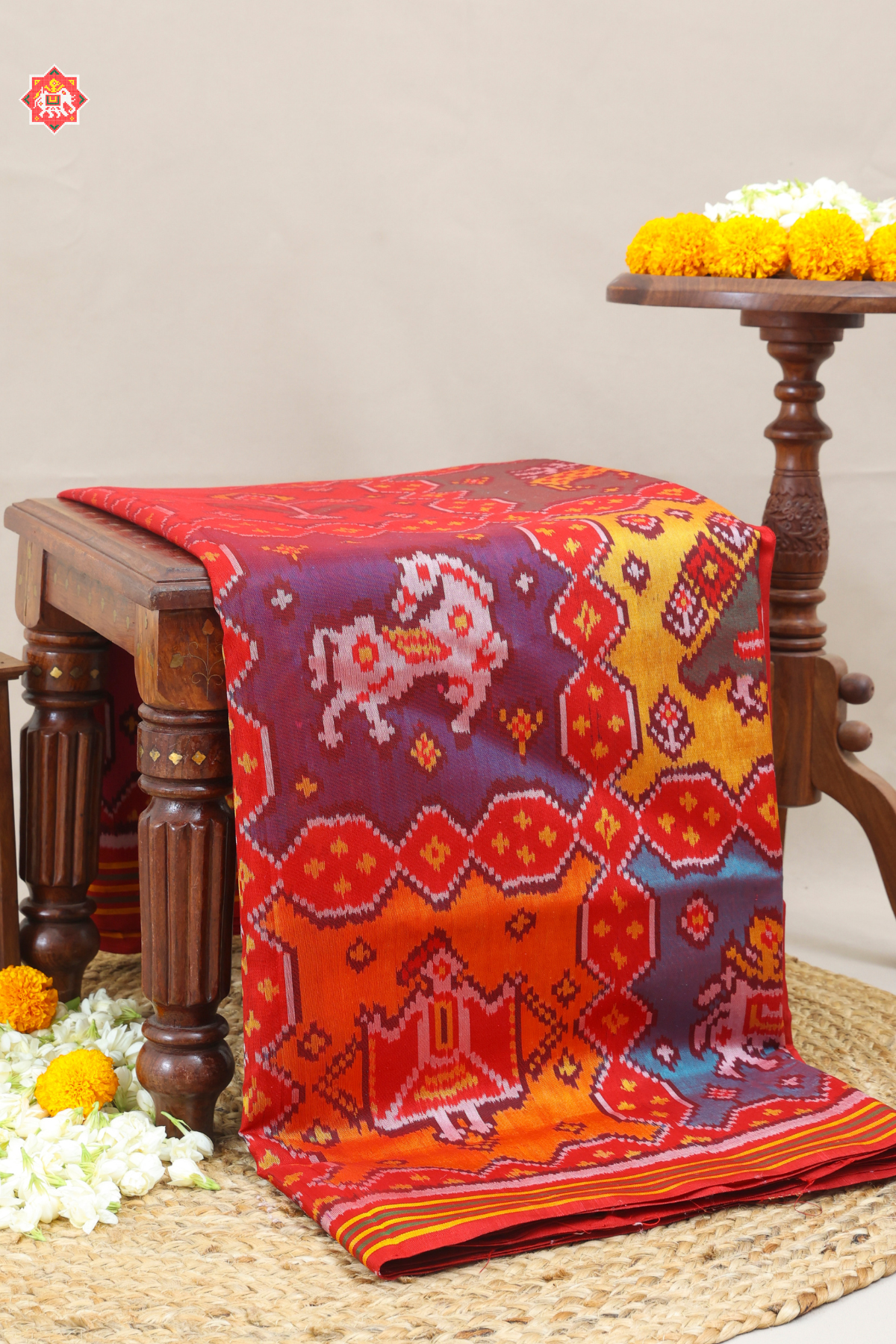 Master piece 7 motif design semi double ikat patola saree