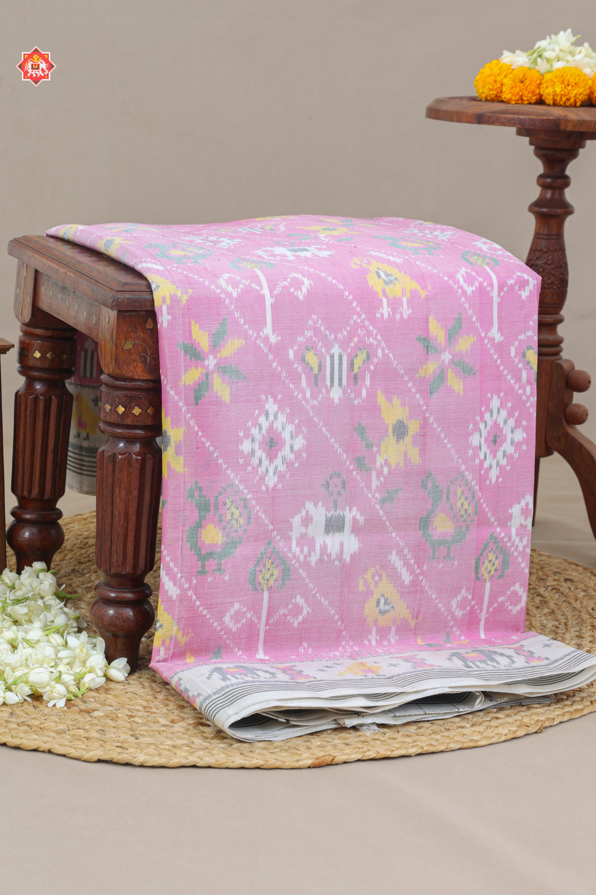 Crose animal design with border motife design (summer special) semi double ikat patola saree