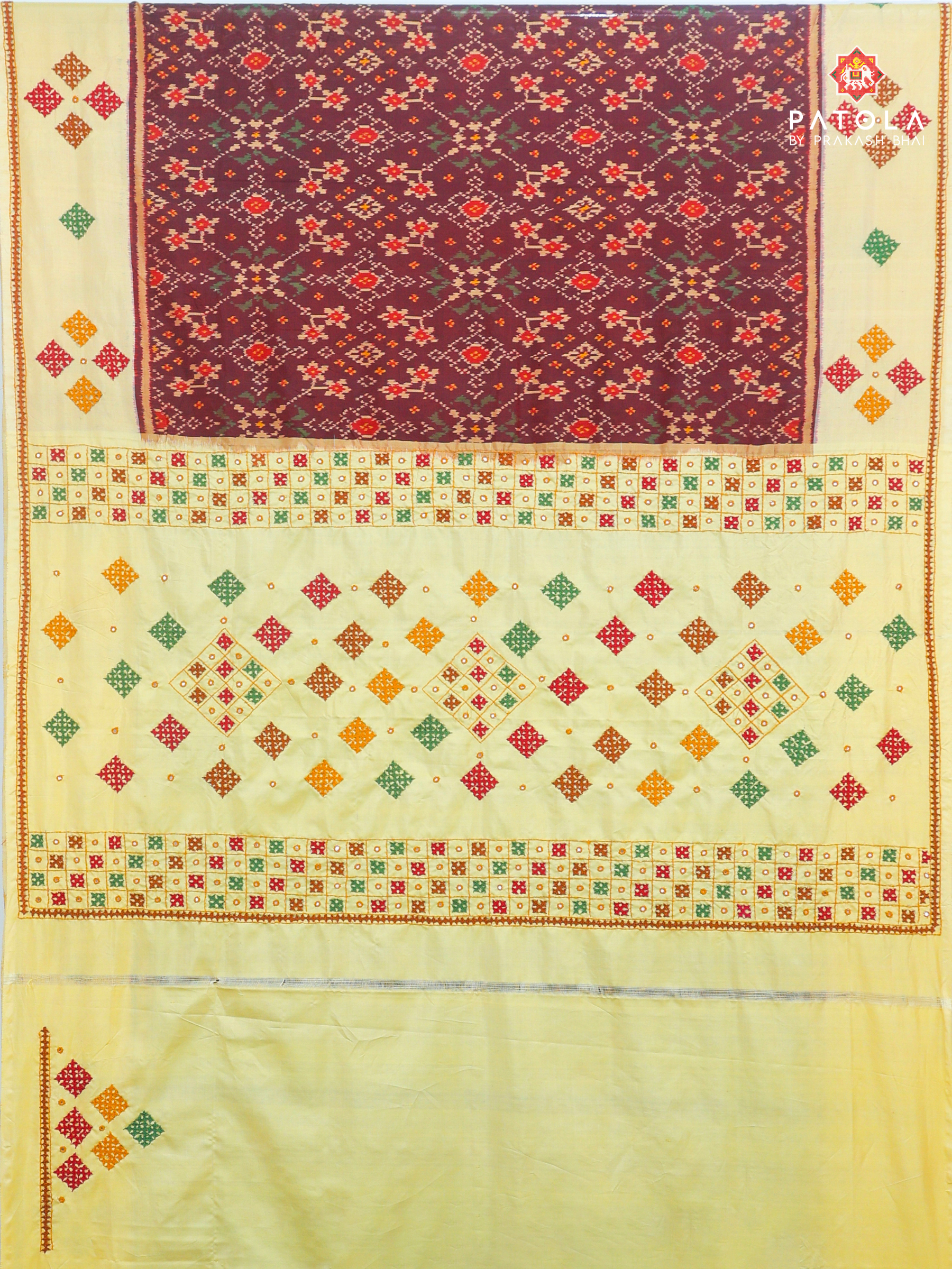 Masterpiece Navratna Design with kutchi pure Handwork