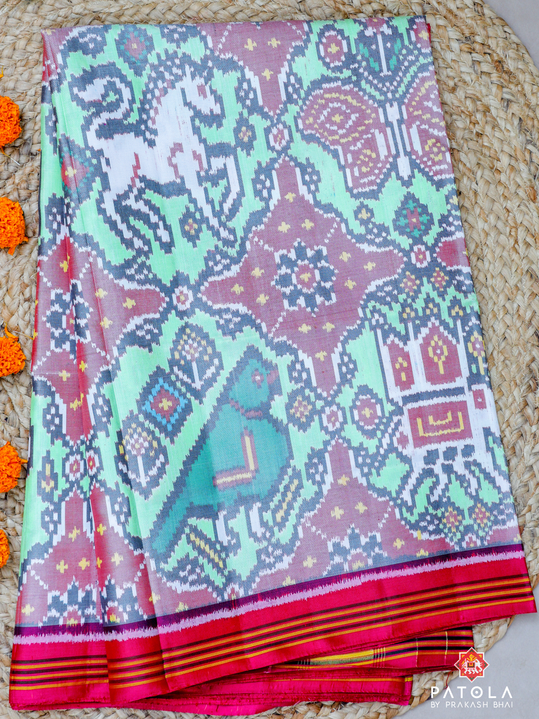 8 Figures With Chhabdi Design Semi Double Ikat Patola Saree