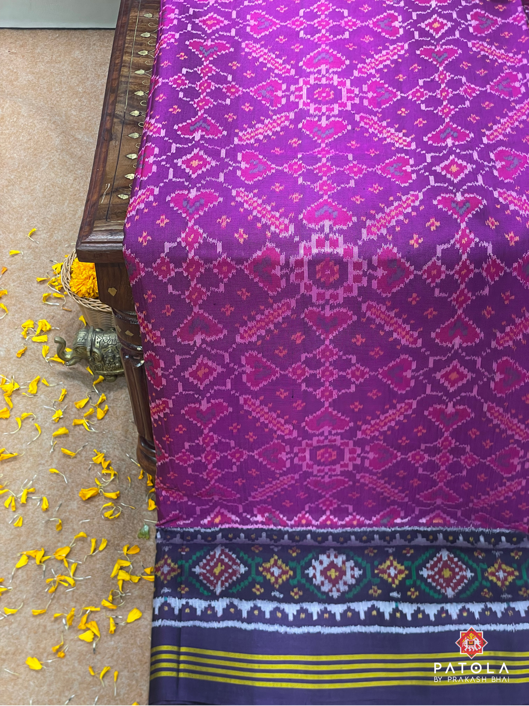 Manekchowk Designer Semi Double Ikat Patola Saree