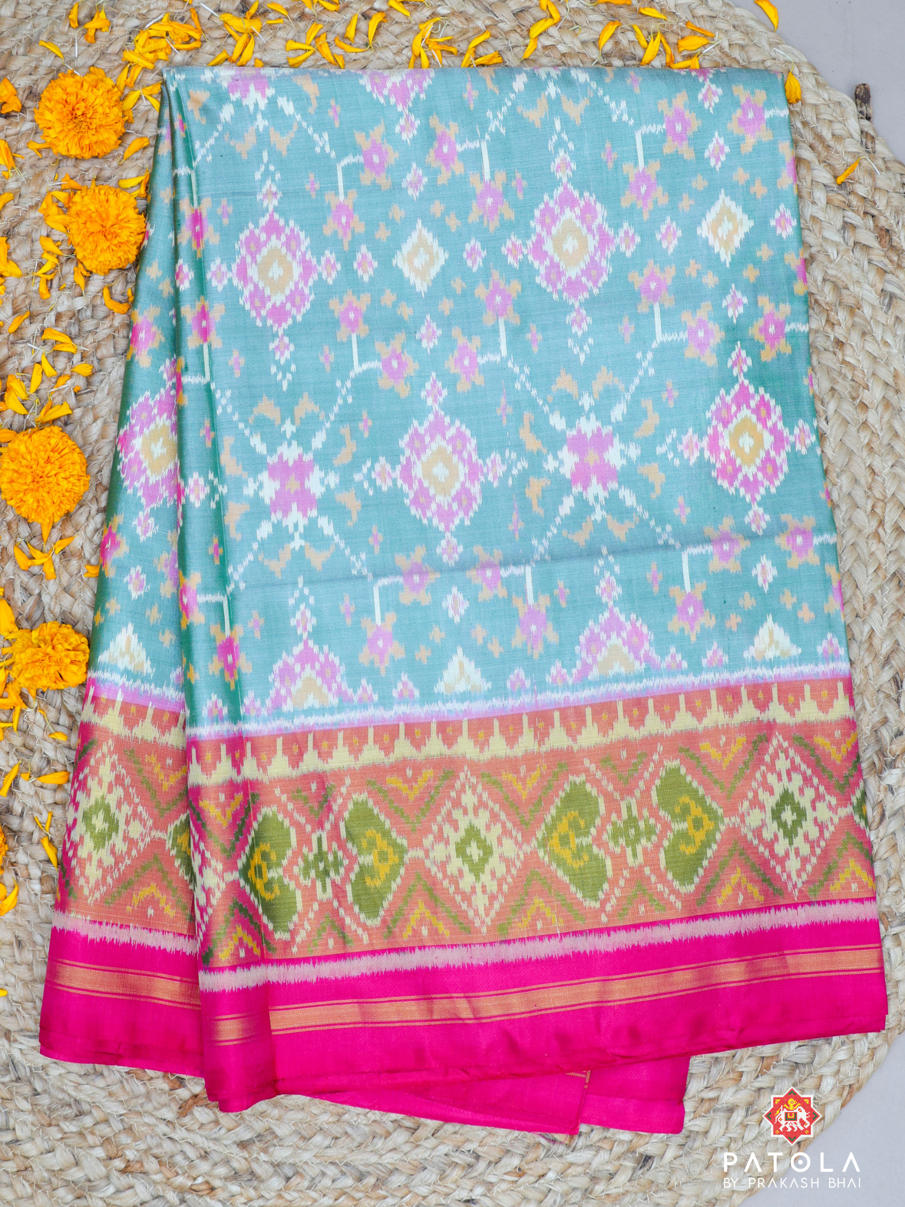 Pista Light Green With Pink Navratna Design Single Ikat Patola Saree