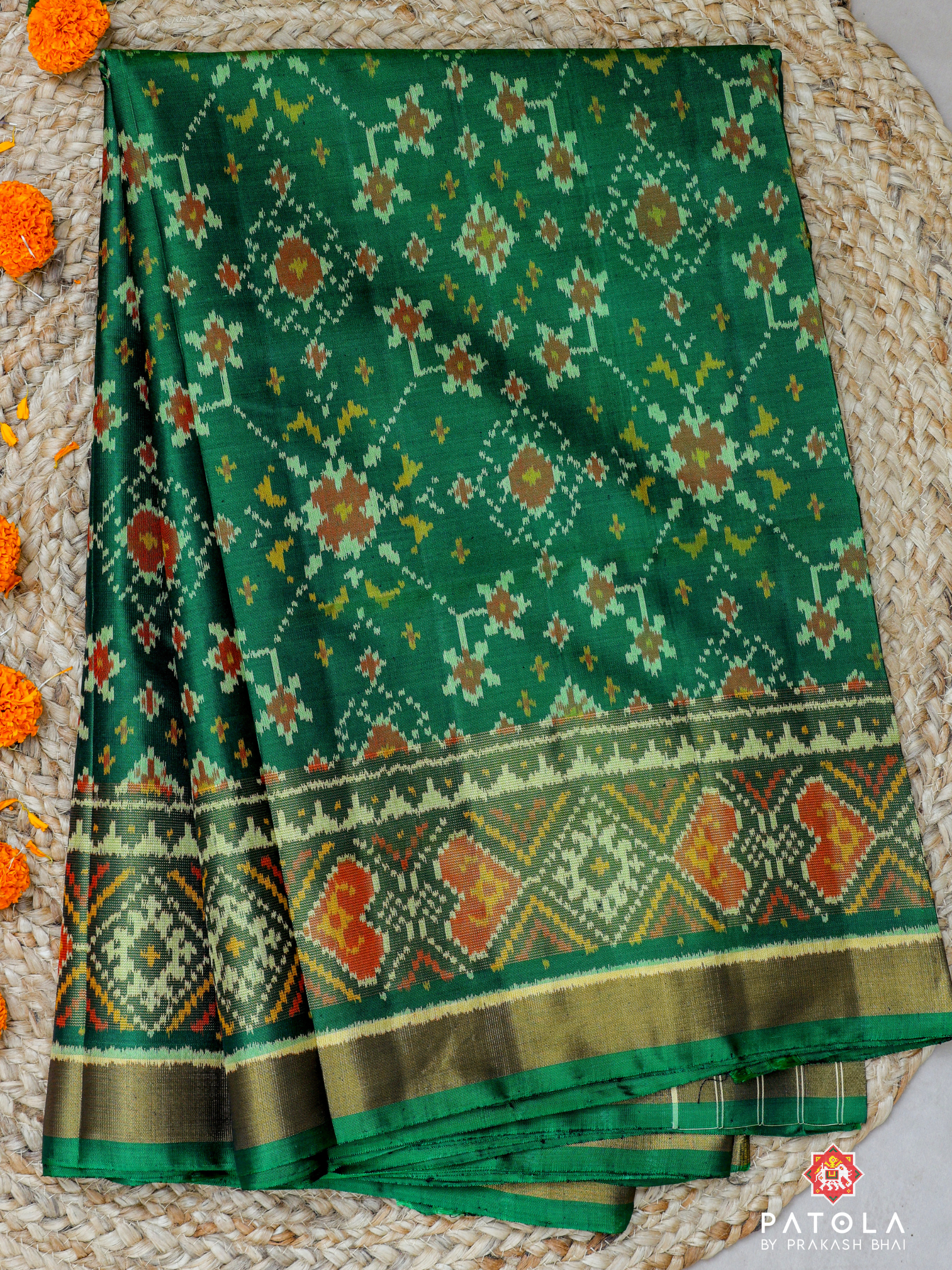 Selaari Border With Green Navratna Single Ikat Patola Saree