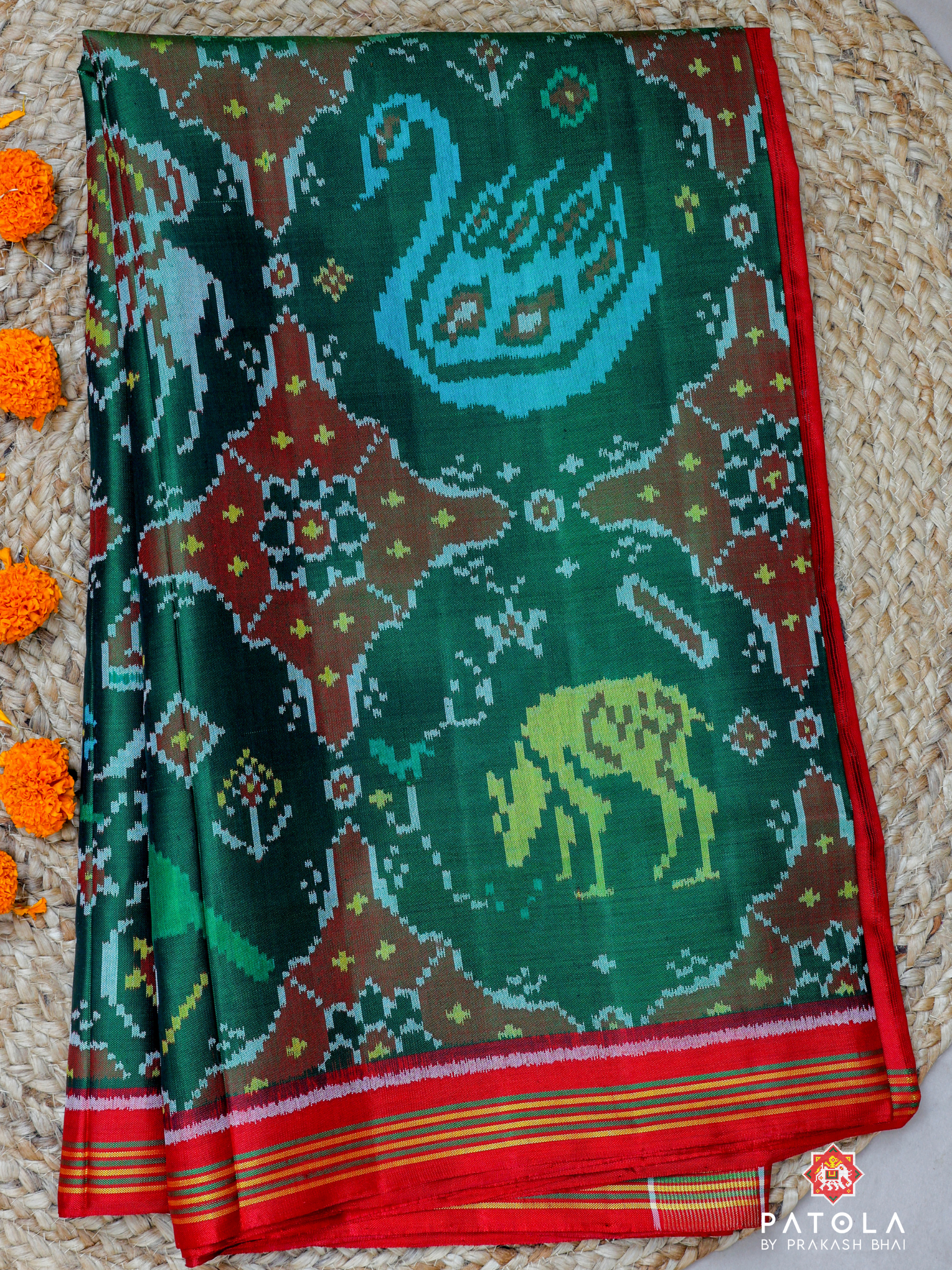 Traditional 12 Figures With Chhabdi Design Semi Double Ikat Patola Saree