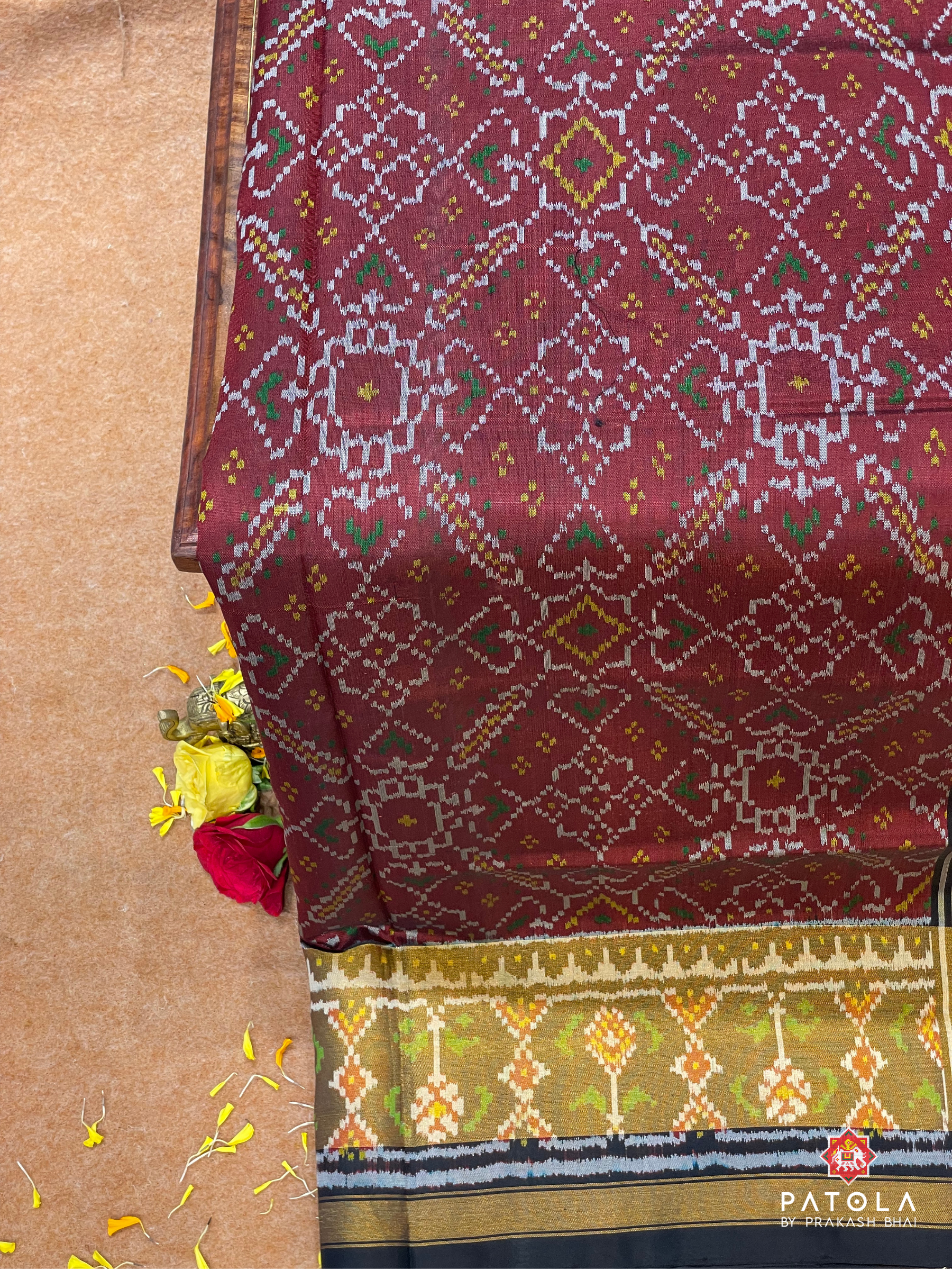 Traditional Manekchowk Designer Single Ikat Patola Saree