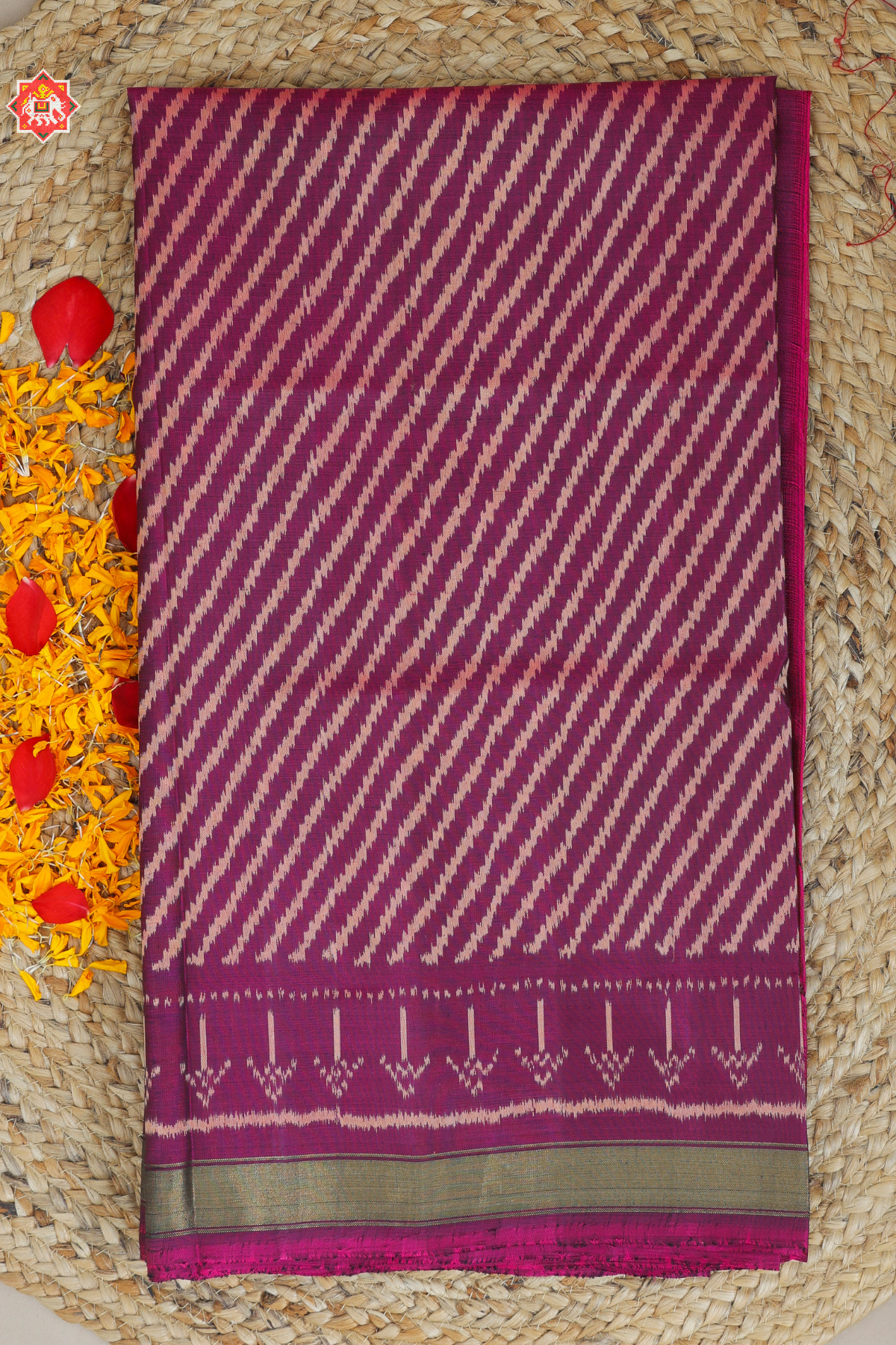 Leheriya design small tissue border single ikat patola saree