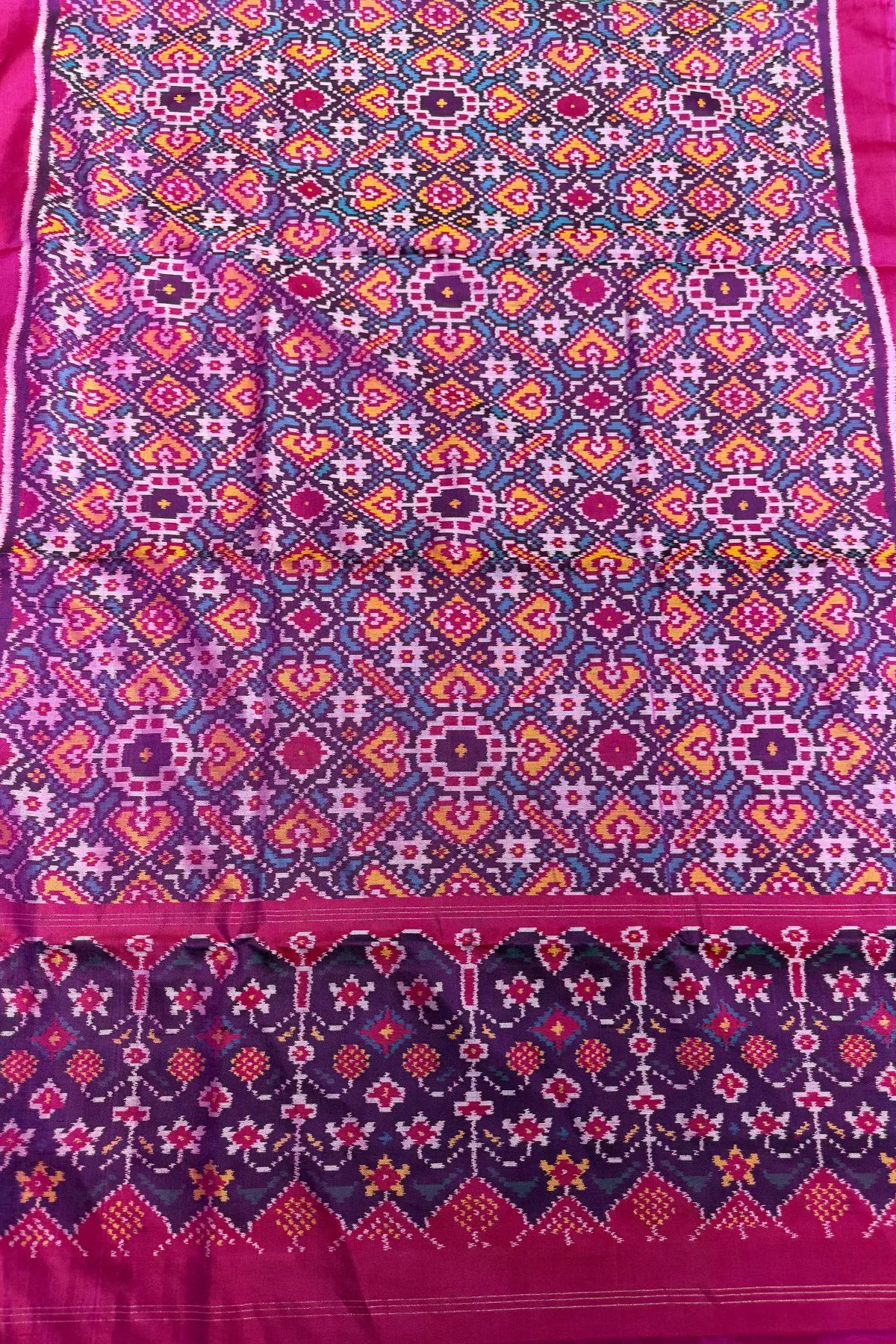 Traditional star with paan chanda semi double ikat patola dupatta